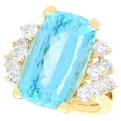 Contemporary Aquamarine and Diamond, 18 Carat Yellow Gold Cocktail Ring