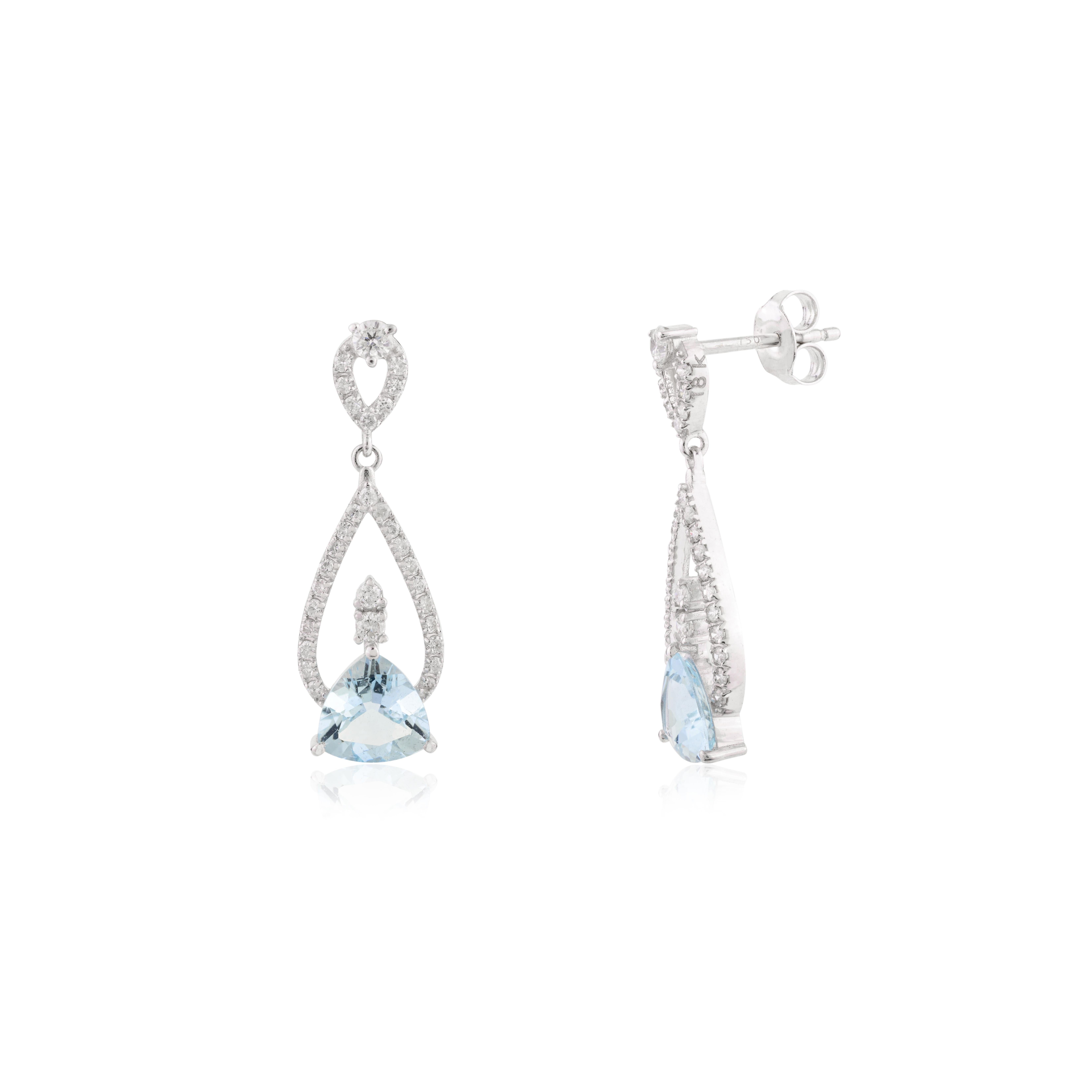 Orecchini pendenti contemporanei con acquamarina e diamanti in oro bianco massiccio 18k in vendita 1