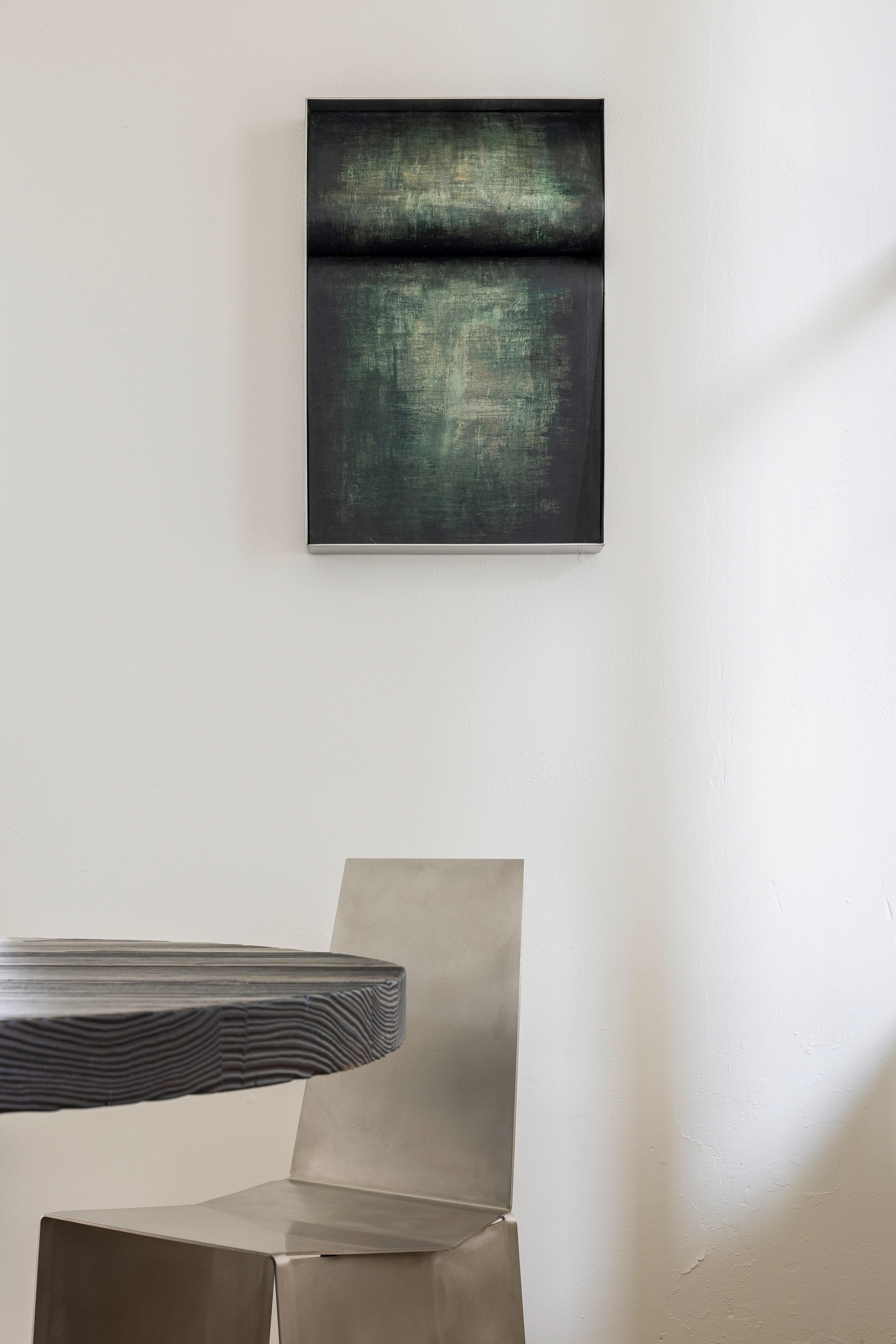 Jumandie Seys is a Belgian artist and interior designer whose work straddles the boundary between art and design. In his quest for pure expression of form and material, he creates objects with sculptural purity, often juxtaposing raw, organic
