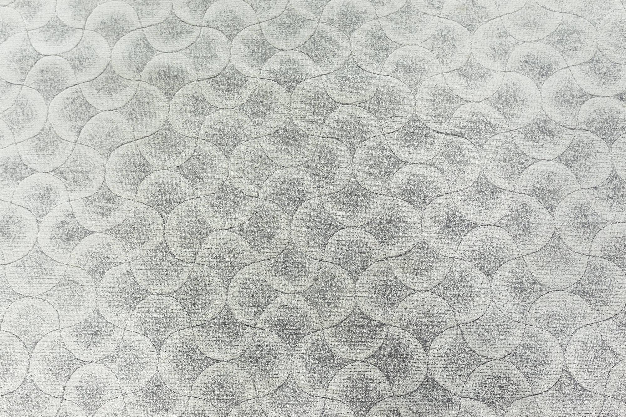 Contemporary Arches Silver and Gray Wool Rug by Doris Leslie Blau In Good Condition For Sale In New York, NY