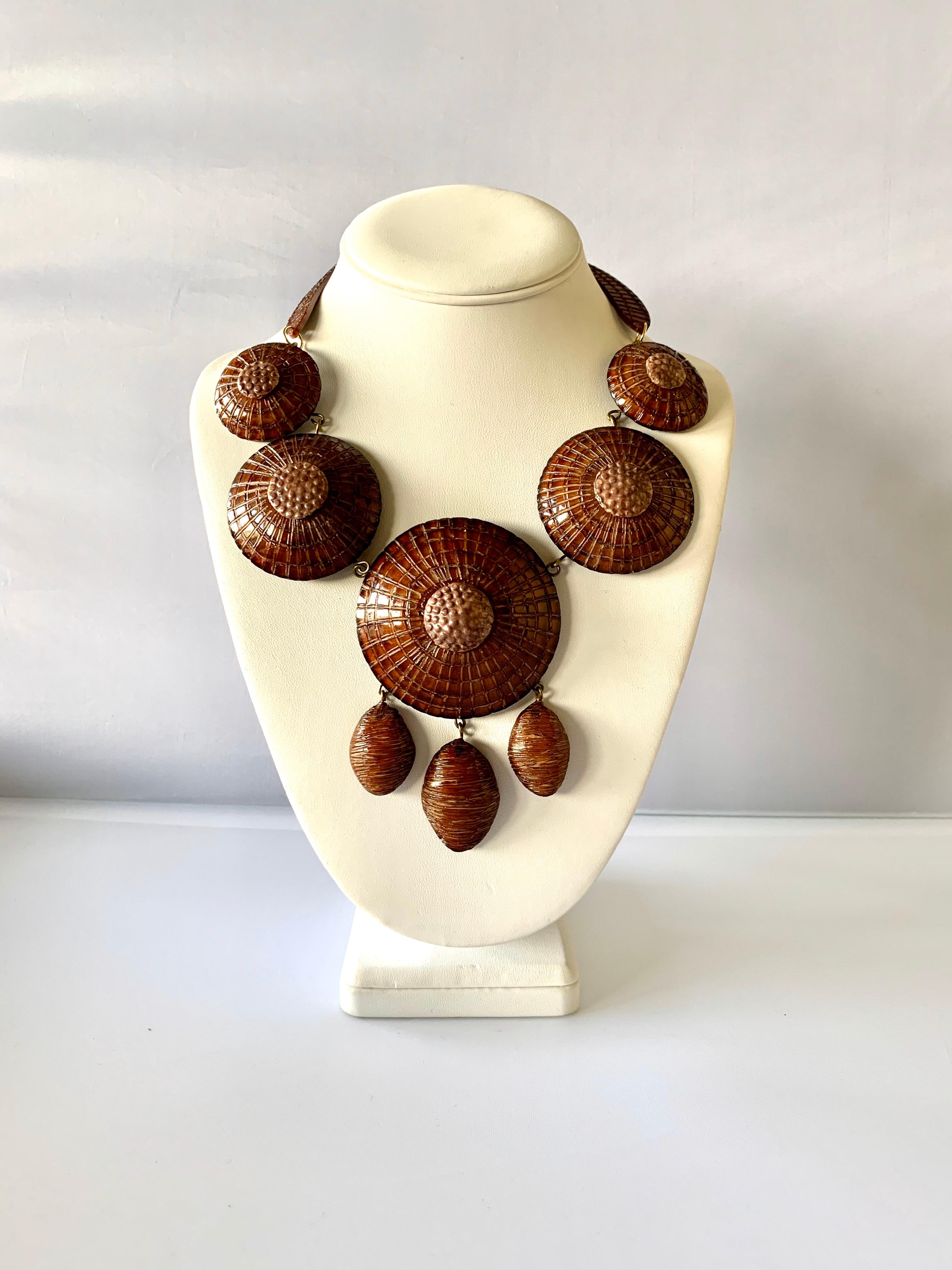 Contemporary architectural brown statement necklace comprised out of hand-manipulated enamel and resin. Made in Paris France, by Cilea.