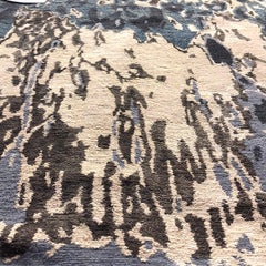Tapis de sol contemporain 6 x 9 en noir vert fait main en soie chanvre laine, "Sultry"