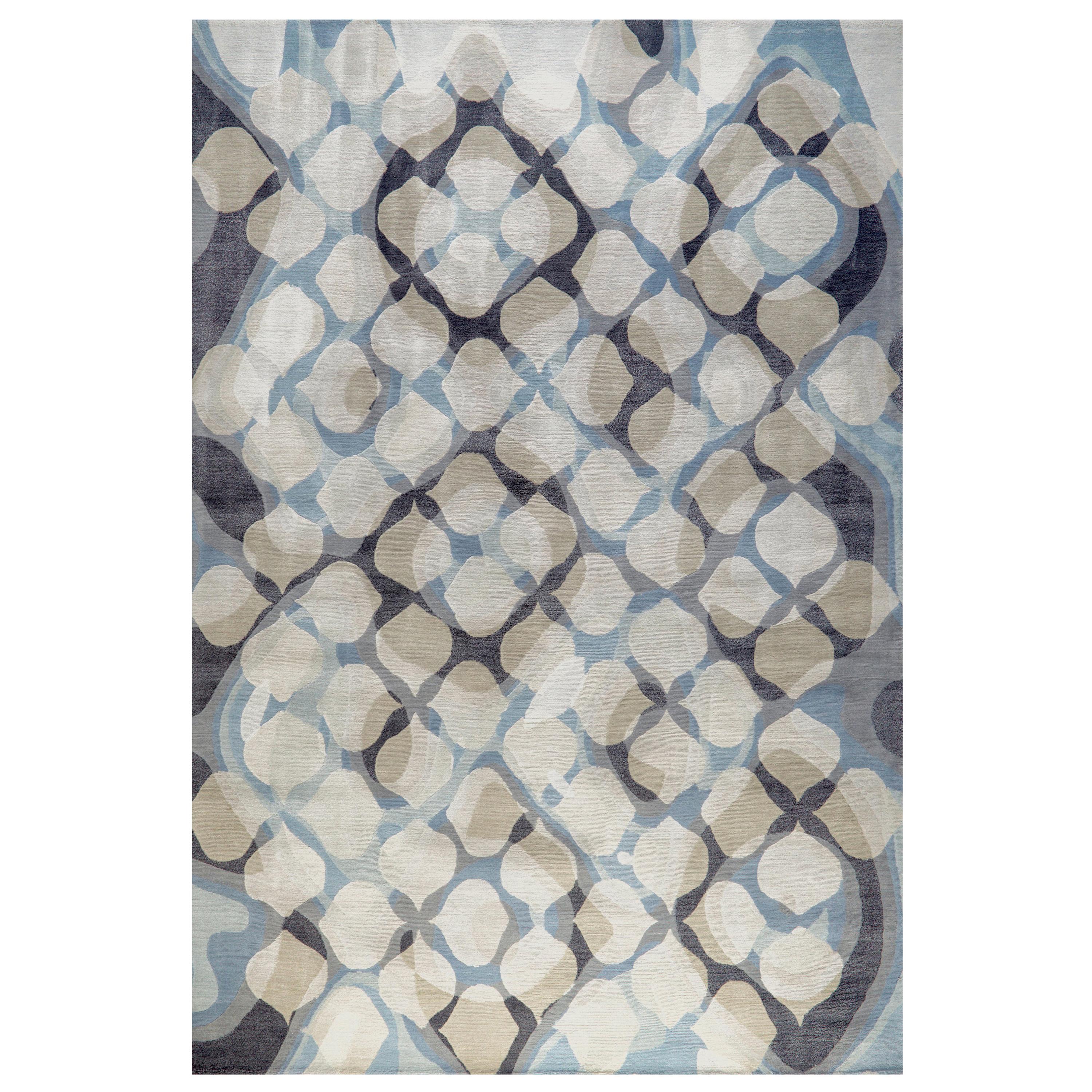 Tapis contemporain en bleu et noir, fait à la main en soie et laine, « épique »