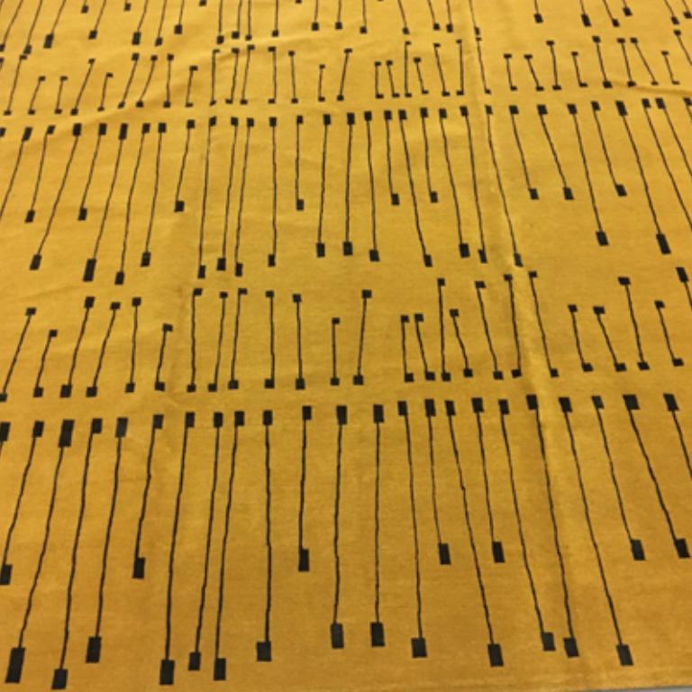 Moderne Tapis contemporain en moutarde dorée:: fait à la main en laine de soie 