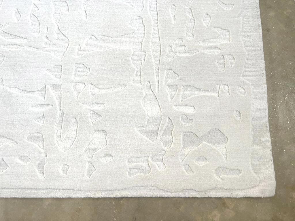 Hand-Knotted Contemporary Area Rug in White Handmade of 100% Wool 