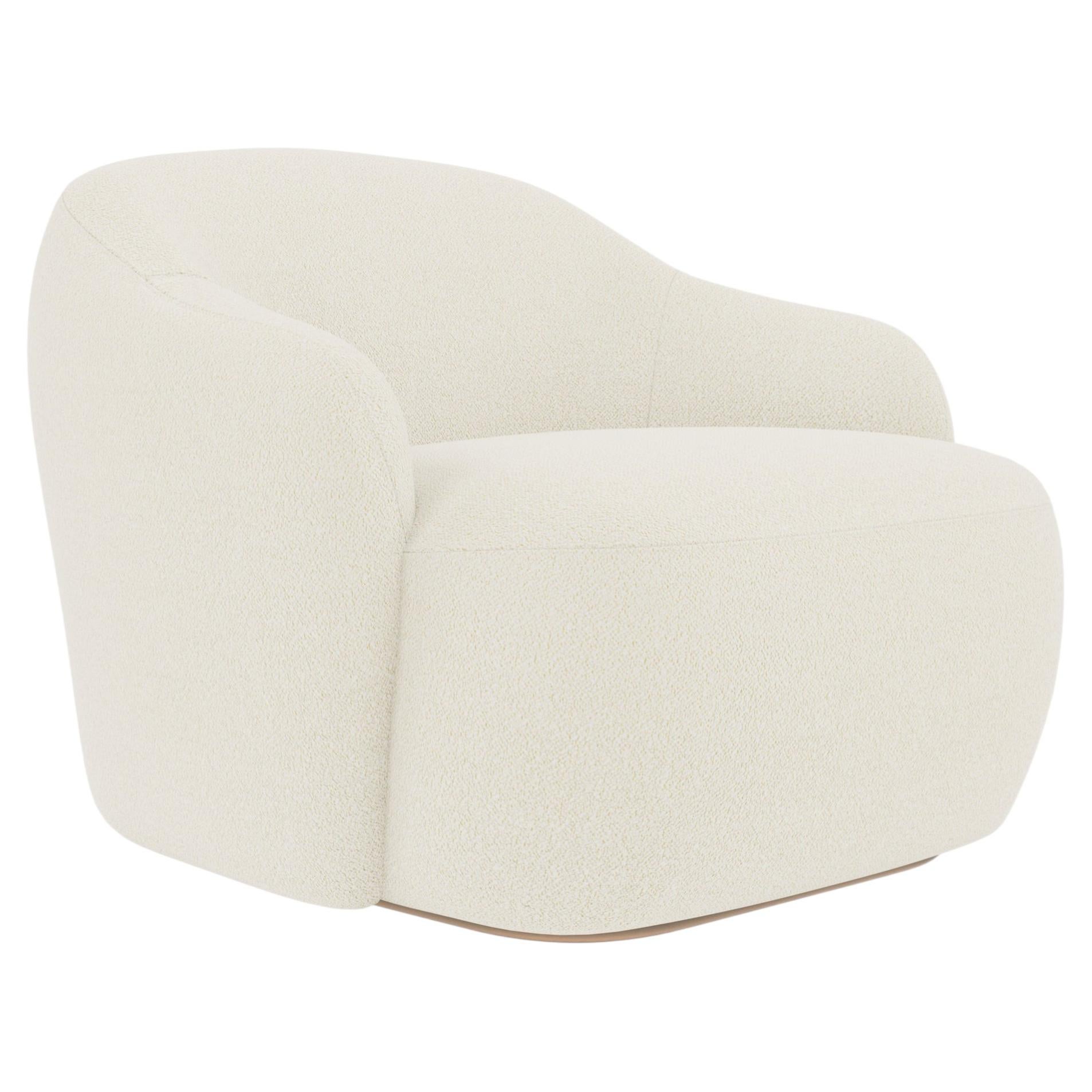 Poltrona contemporanea 'Barba Lounge' di Fogia, Bouclé bianco