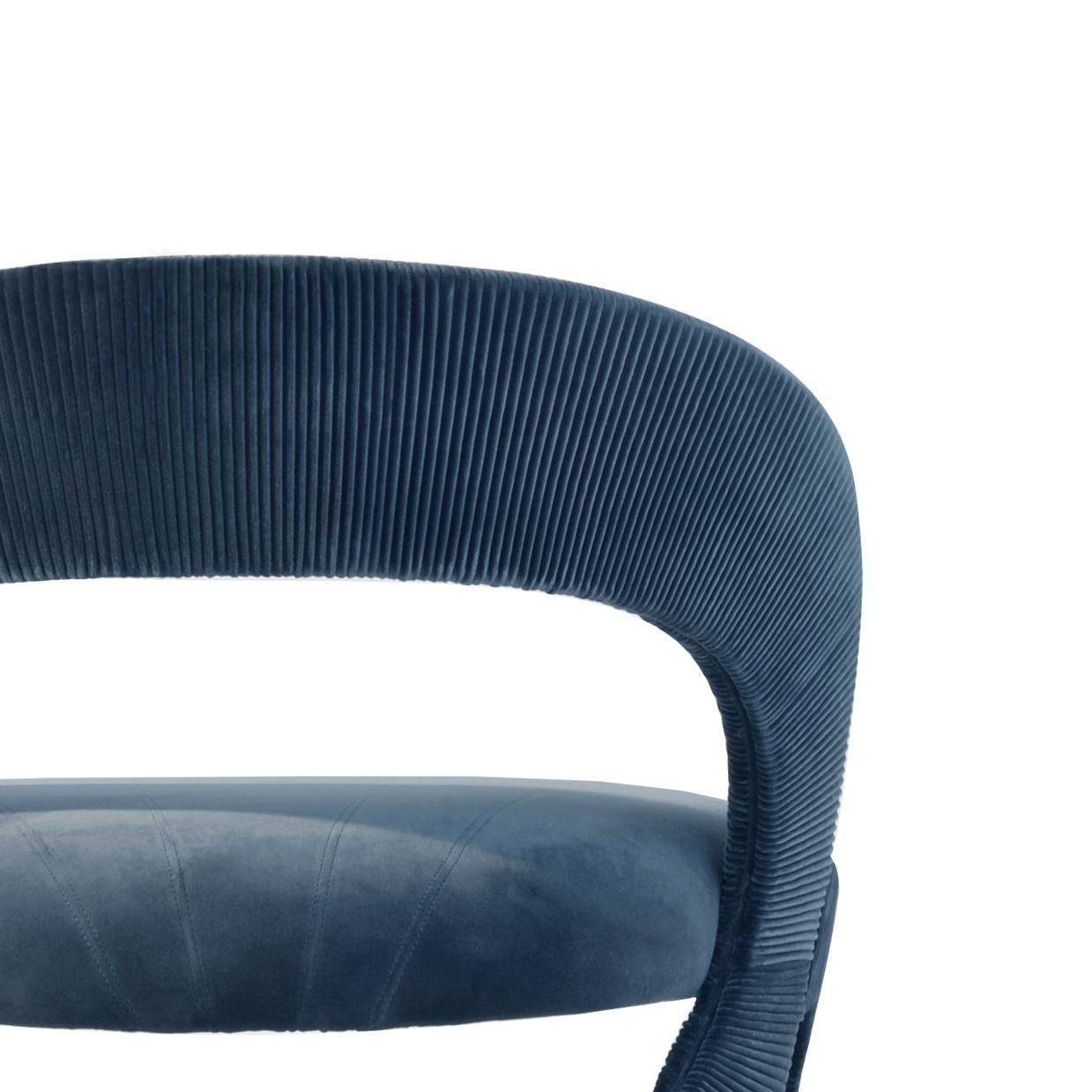 Contemporary Armchair by Hessentia in Blue Velvet In New Condition In Carate, Brianza (MB)