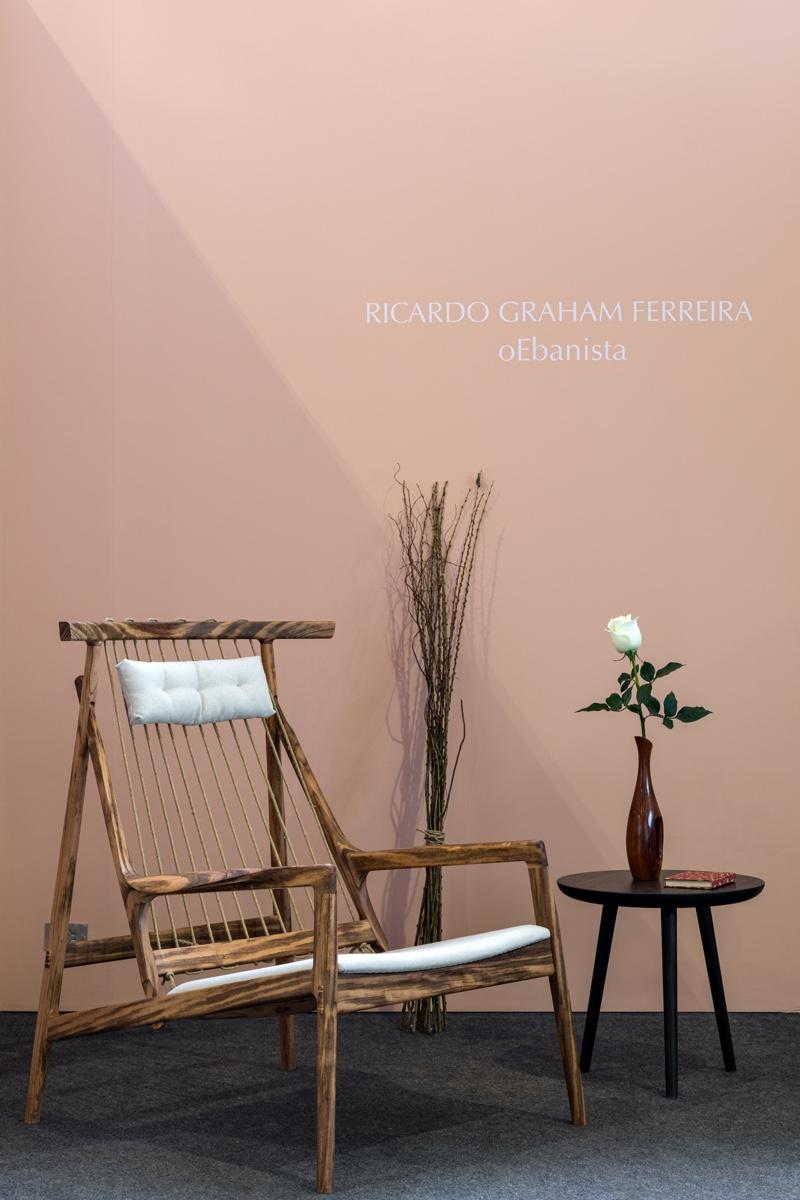 Fauteuil contemporain en bois de feuillus brésilien de Ricardo Graham Ferreira en vente 1