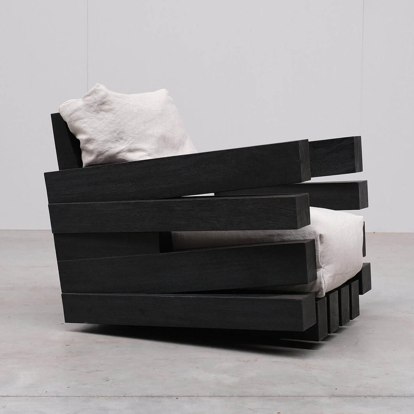 Moderne Fauteuil contemporain en bois d'Iroko, fauteuil Zoumey par Arno Declercq