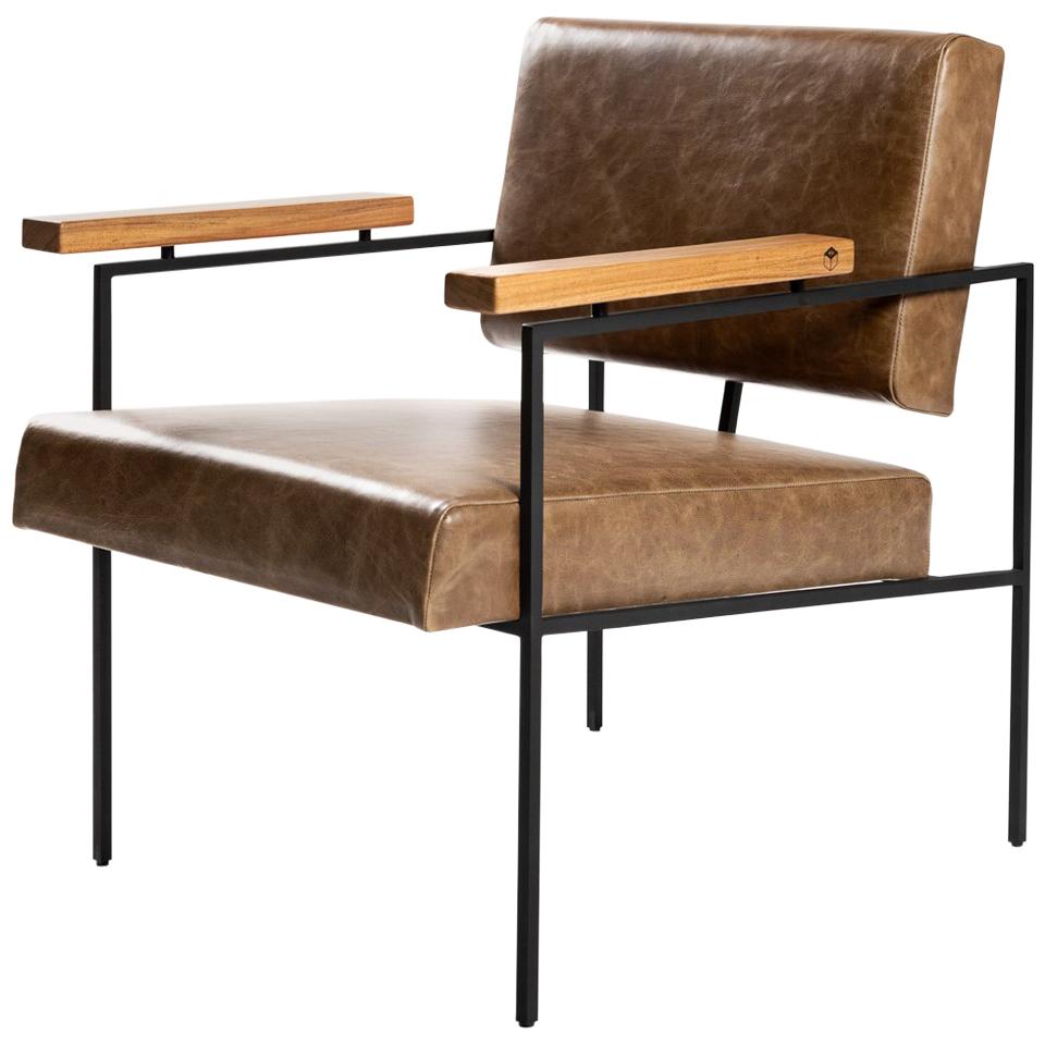 Minimalistischer minimalistischer Sessel „Helena“ von Samuel Lamas im Angebot