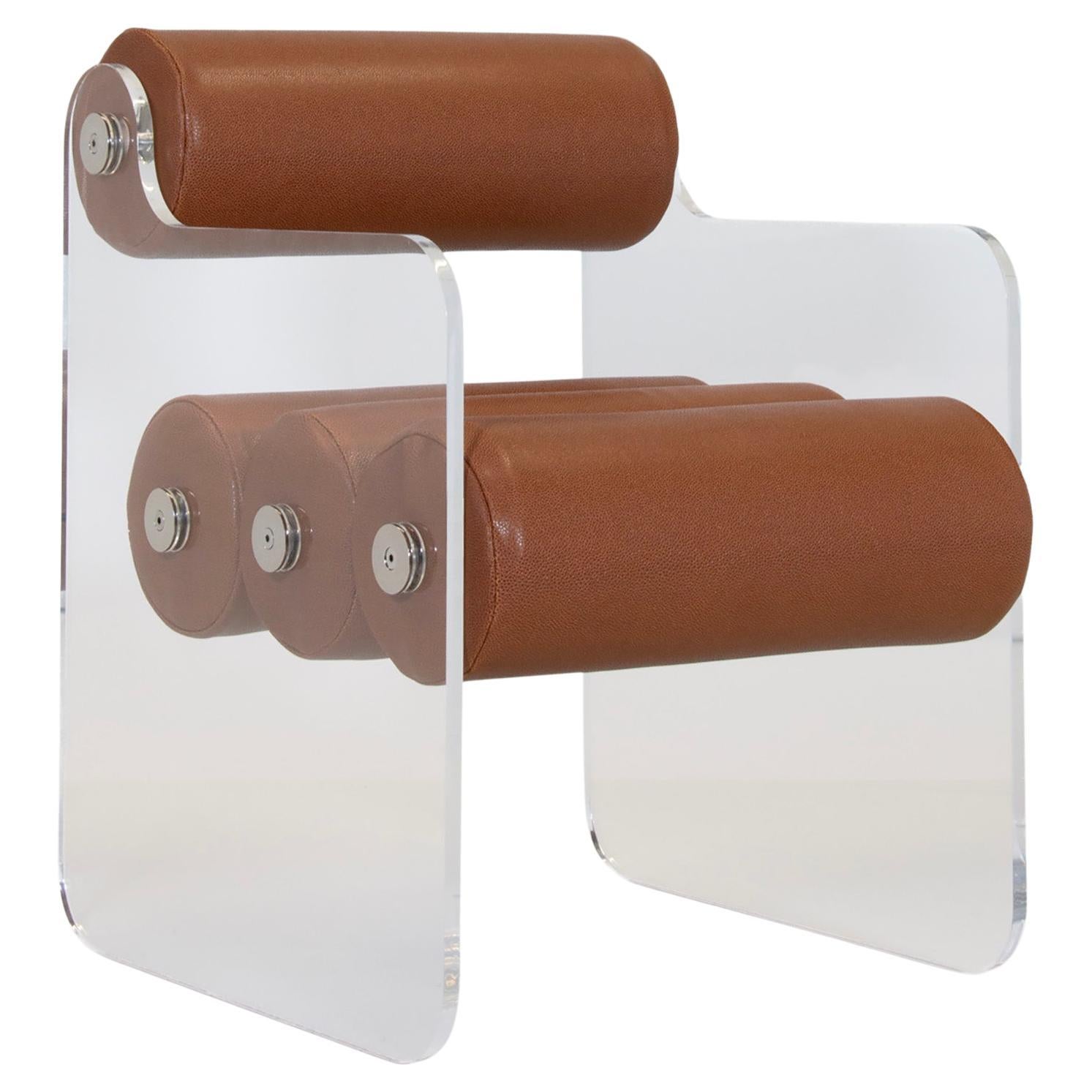 Poltrona contemporanea in PMMA fuso trasparente con schiuma HR e pelle vegana in vendita