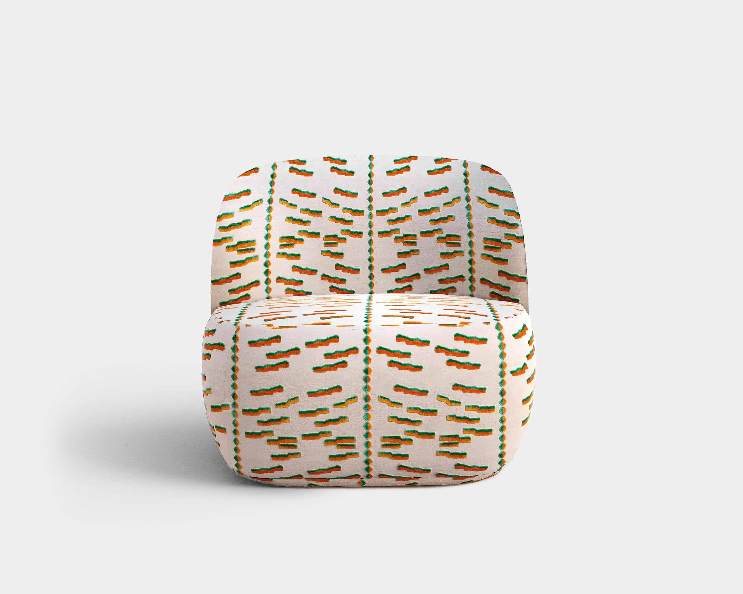 'La Pipe lounge', armchair designed by Ida L. Hildebrand for Friends & Founders

Dimensions:
H. 77.5 / W. 83.5 / D. 78 cm / Seat Height: 42,5 cm
H. 30.51