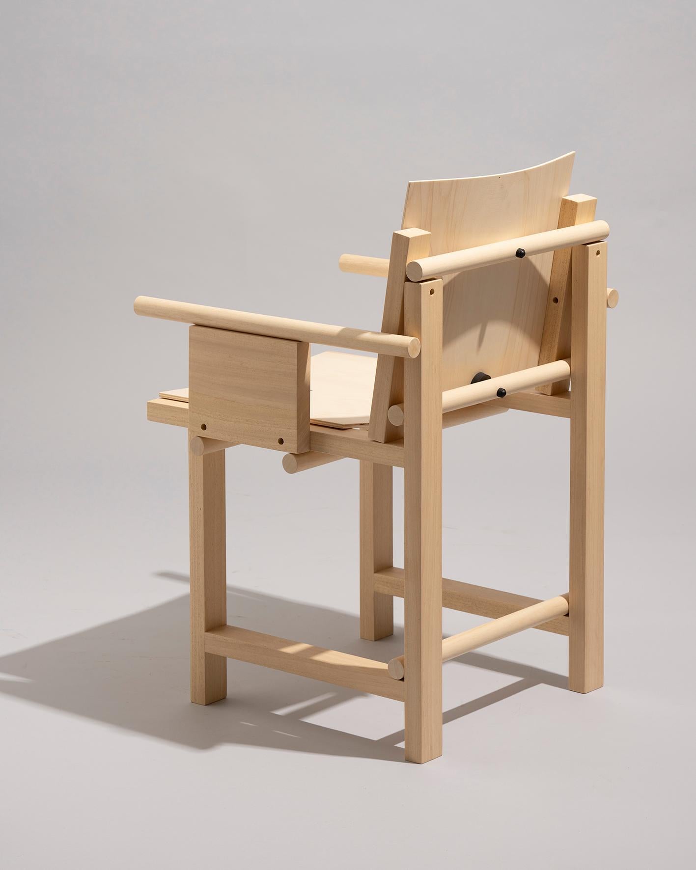 Moderner zeitgenössischer Sessel aus Sperrholz und massivem Kobalt von Marc Morro  (Spanisch) im Angebot