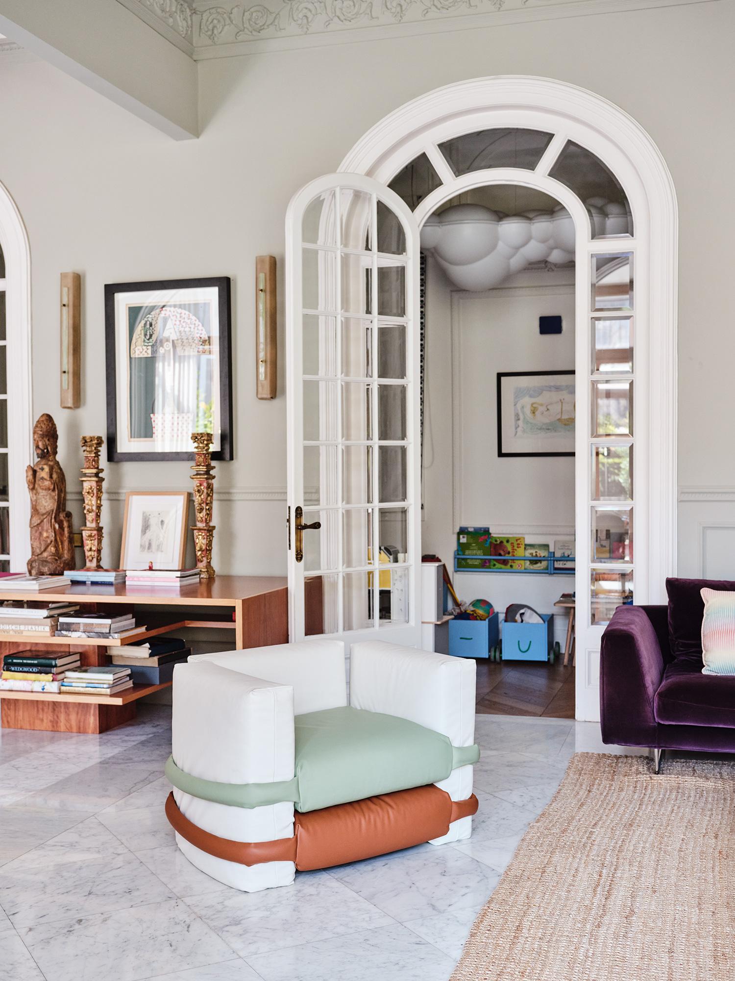 'PILLOW' Collection by Muller Van Severen for BD Barcelona. 

Model shown in the main image: 
Type: Armchair (individual module)
Upholstery: Leather (cat F) col.F10 Black

Modular seating system. Detachable pillows with removable covers. Cushions in