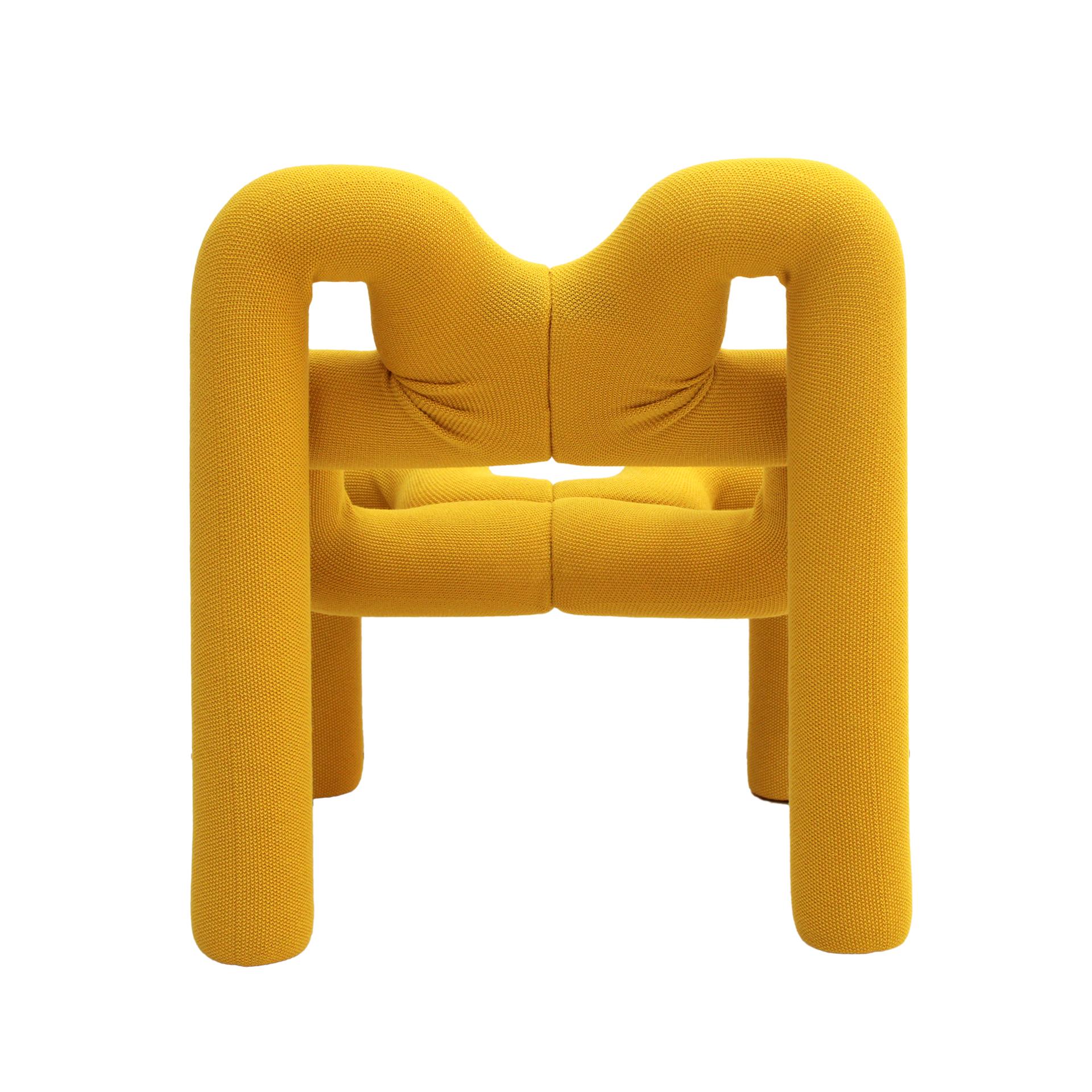 Contemporary Armchairs Mod Ekstrem Designed by Terje Ekstrom In Good Condition In Madrid, ES
