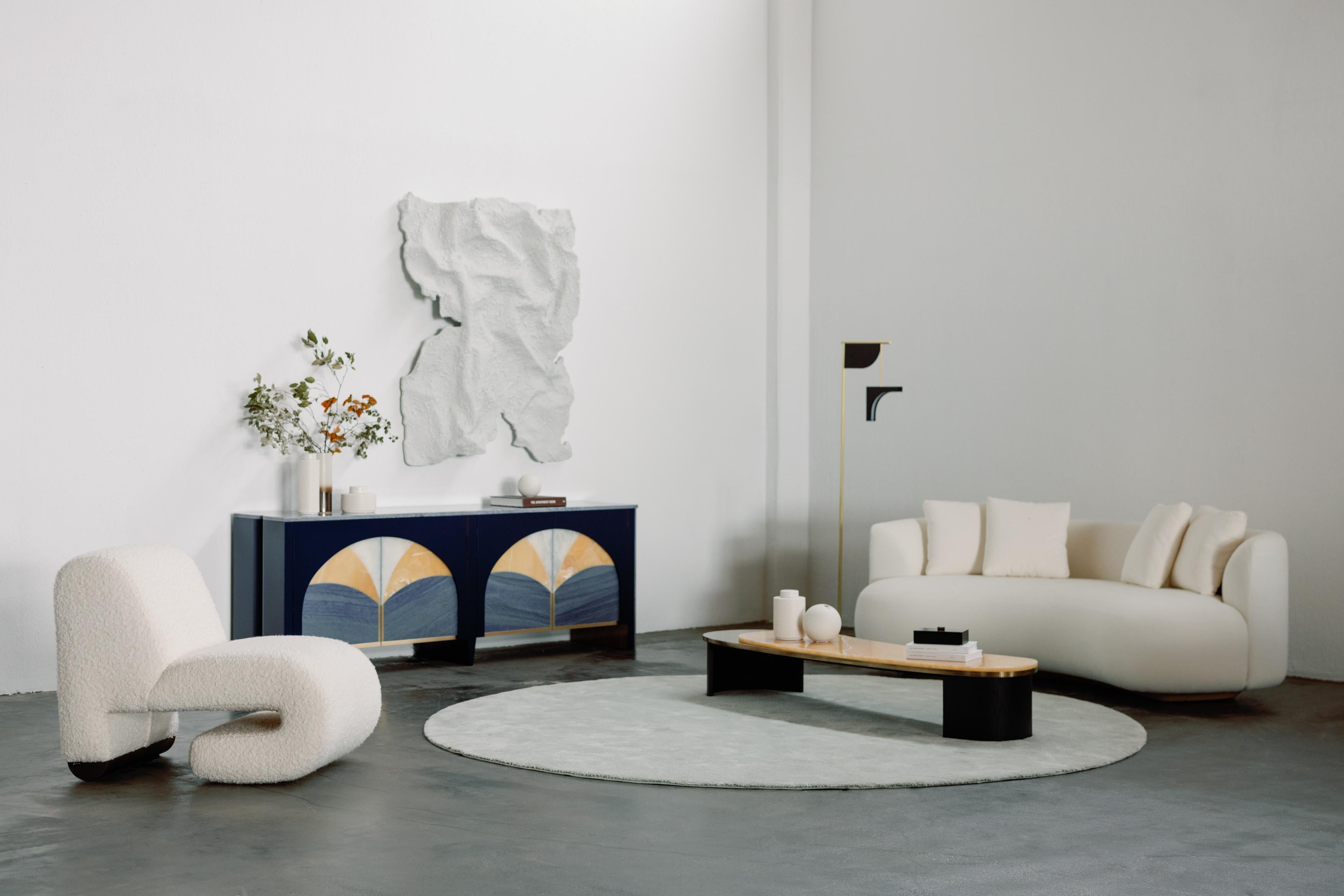 Table basse contemporaine AMONA, laiton onyx, fait à la main au Portugal par Greenapple en vente 3