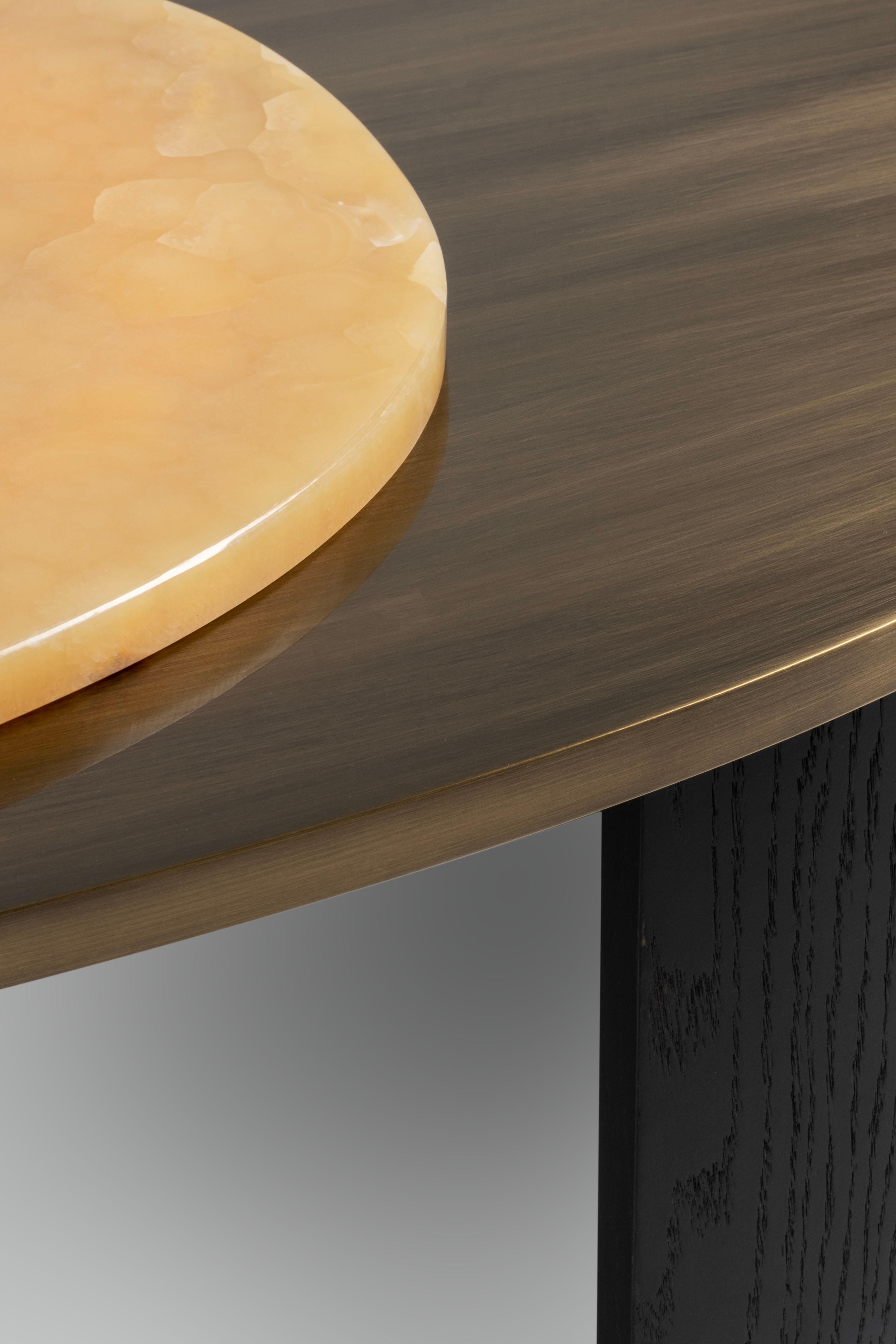 Table basse contemporaine AMONA, laiton onyx, fait à la main au Portugal par Greenapple en vente 4