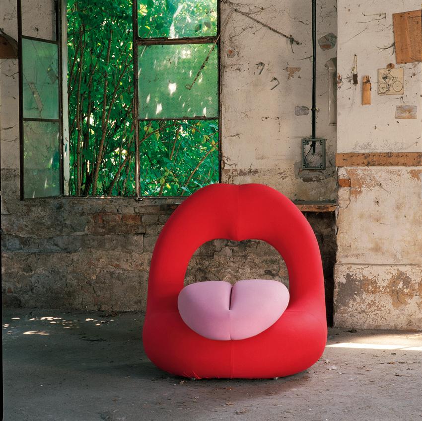 Italian Contemporary Art Armchair - Grace by Pietro Del Vaglio For Sale