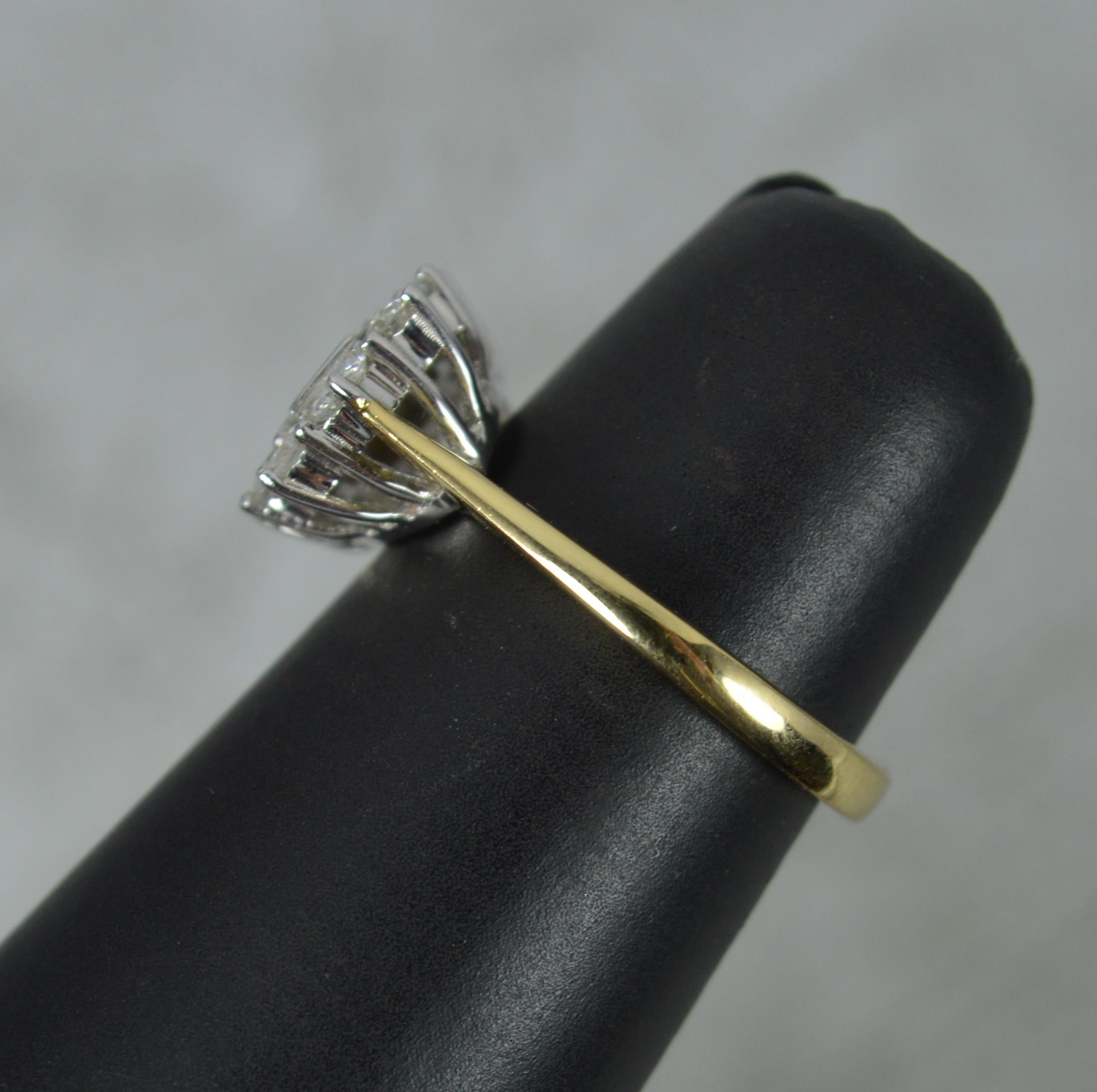 Contemporary Art Deco Style 1.00 Carat Diamond and 18 Carat Gold Cluster Ring 5