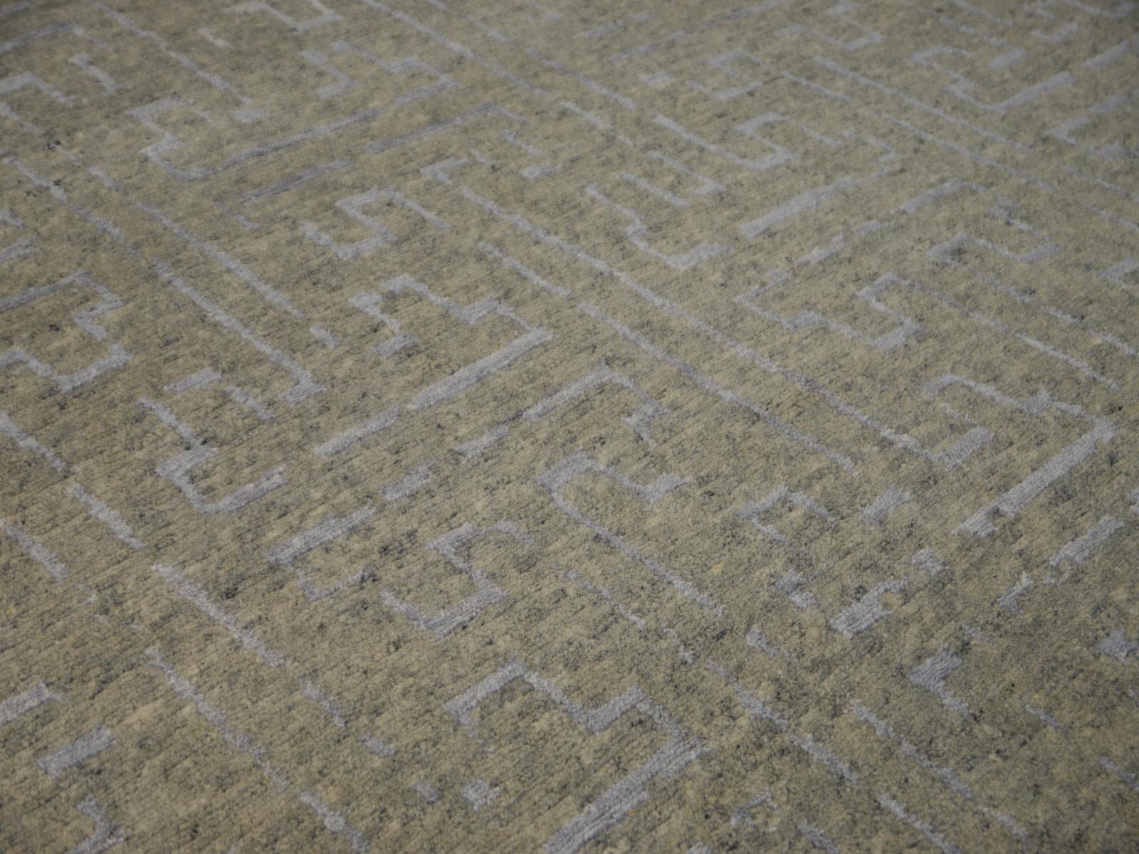 Zeitgenössischer Art-Déco-Design-Teppich, handgeknüpft aus Wolle und Seide, Kollektion Djoharian im Angebot 10