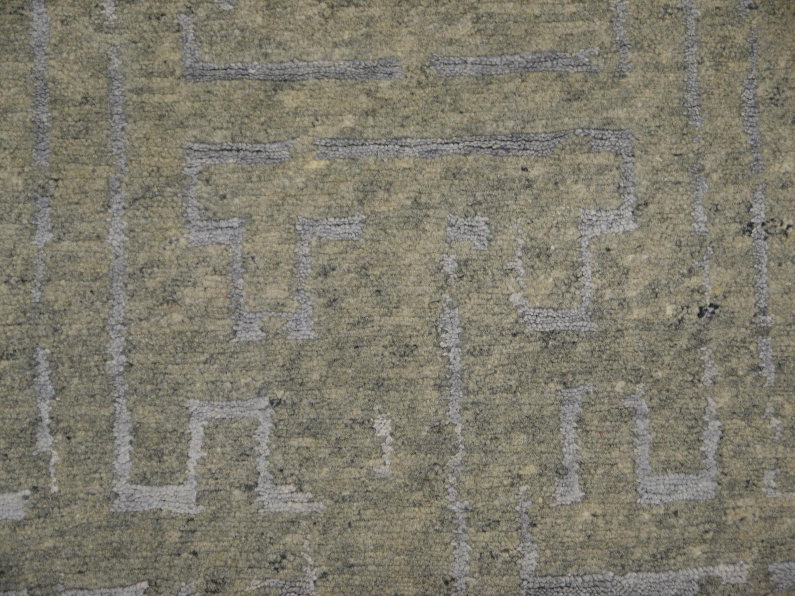 Zeitgenssischer, handgeknpfter Art-Dco-Teppich aus Wolle und Seide aus der Djoharian-Kollektion im Angebot 11