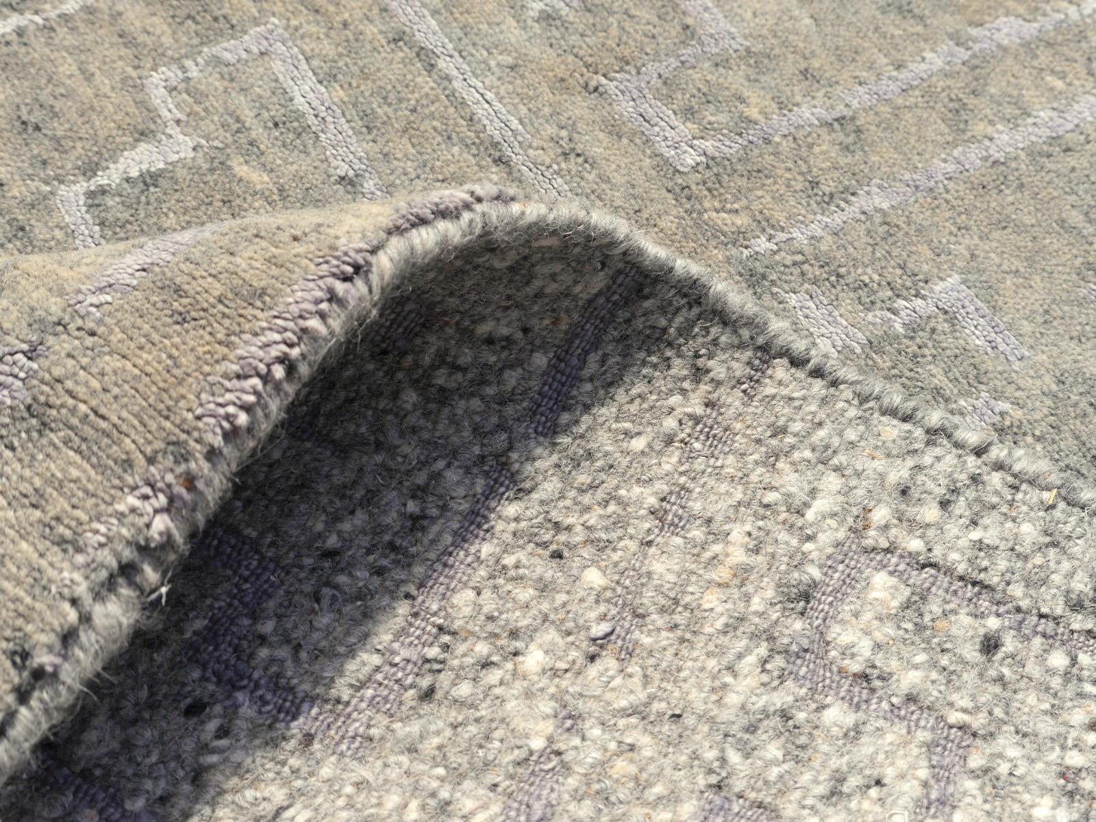 Zeitgenssischer, handgeknpfter Art-Dco-Teppich aus Wolle und Seide aus der Djoharian-Kollektion (Art déco) im Angebot