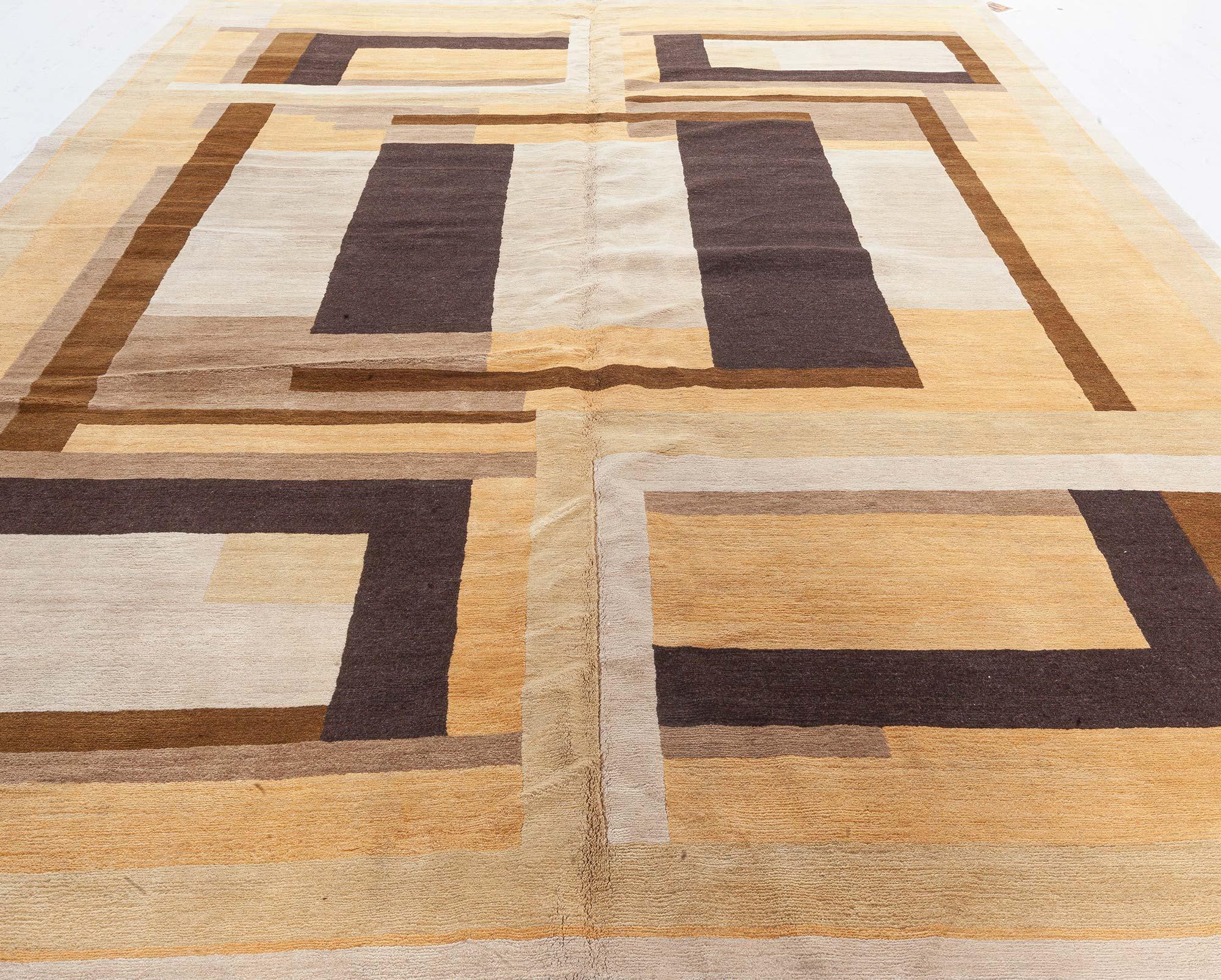 Contemporary Art Deco inspired brown, beige and yellow rug by Doris Leslie Blau.
Size: 9'0