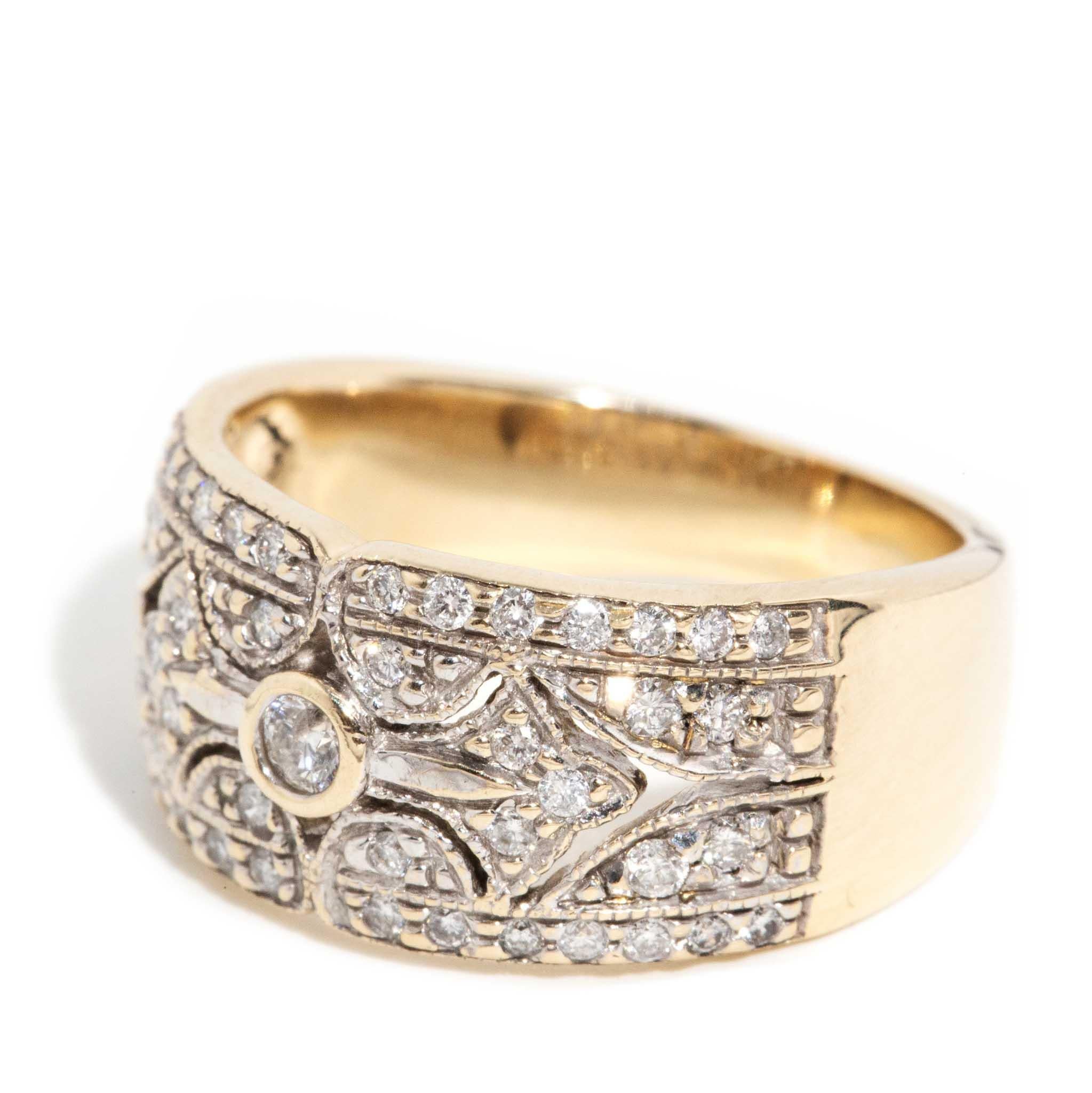 Women's Contemporary Art Deco Inspired Diamond Filigree Band 9 Carat Yellow Gold For Sale