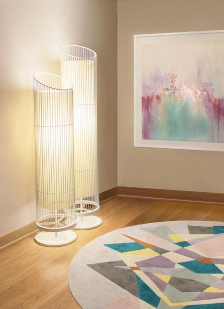 Portugais Lampadaire contemporain d'inspiration Art Déco Spider Ivory Powder Coated en vente