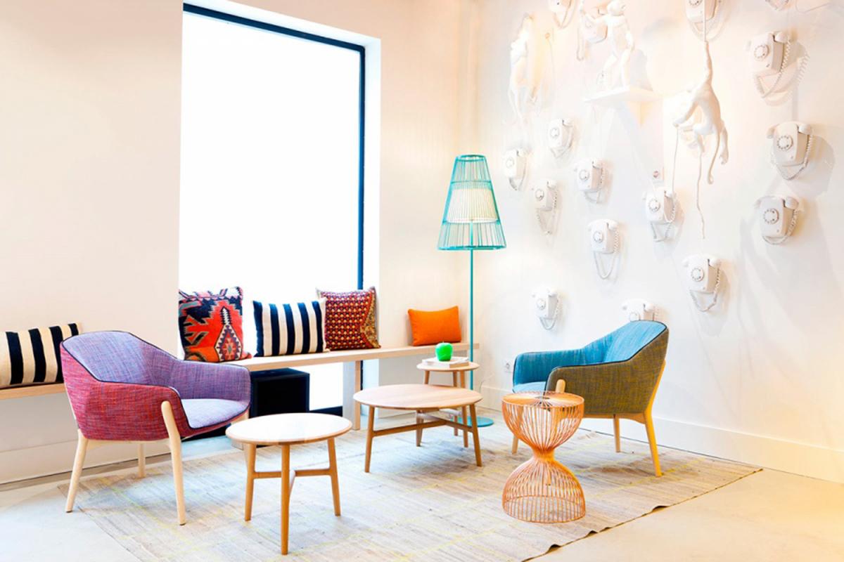 XXIe siècle et contemporain Up&Up contemporain d'inspiration Art Déco Jaune poudré, laiton poli en vente
