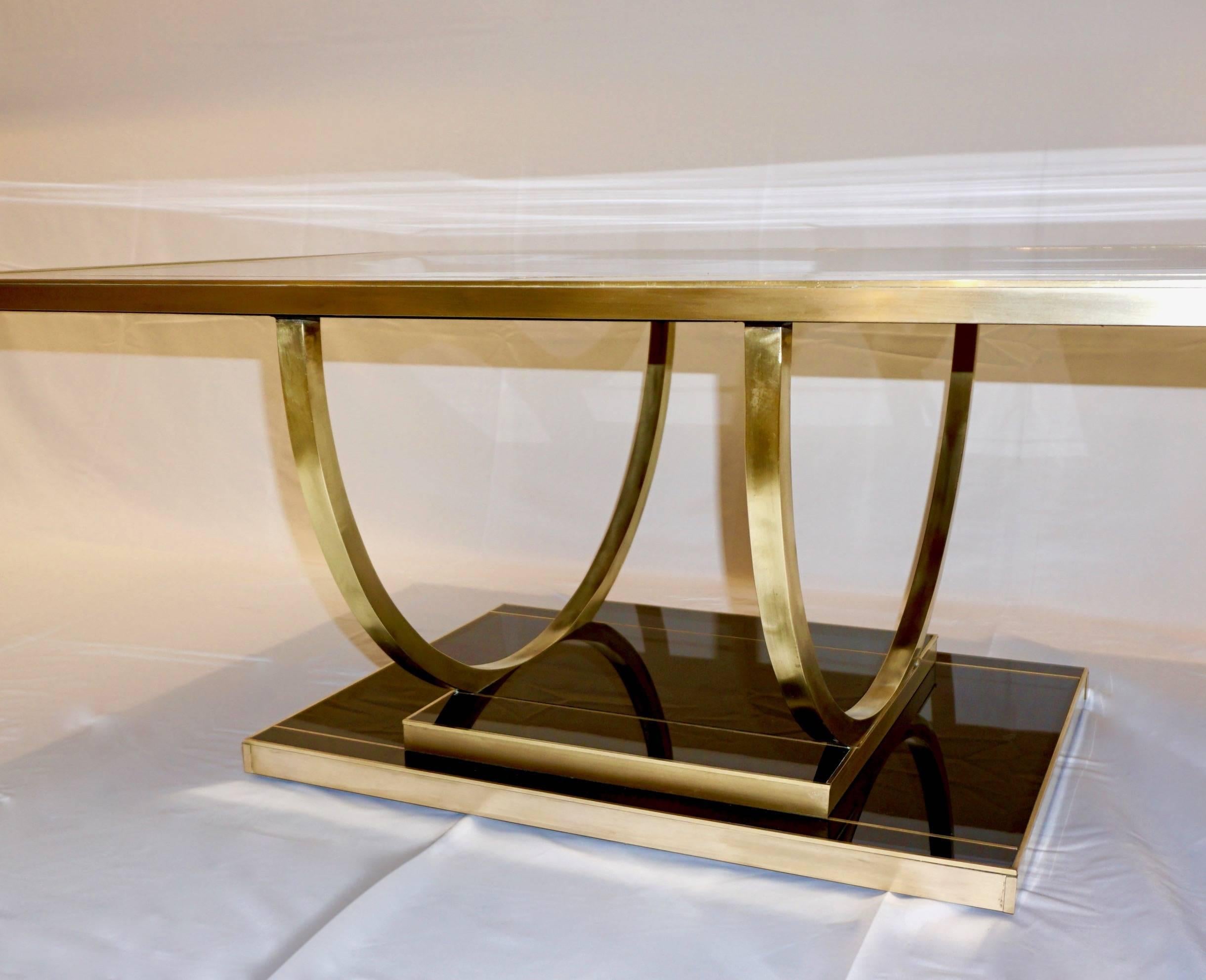 Contemporary Art Deco Italian Black Glass and Brass Coffee Table on Curved Legs 2