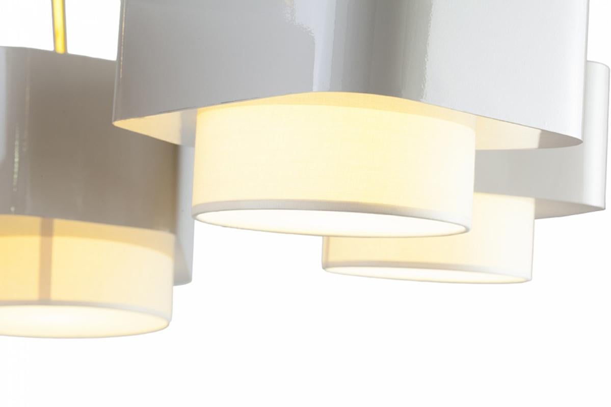 Laqué Pendentif contemporain Art Déco Carousel 5 bras avec revêtement en poudre rouge en vente