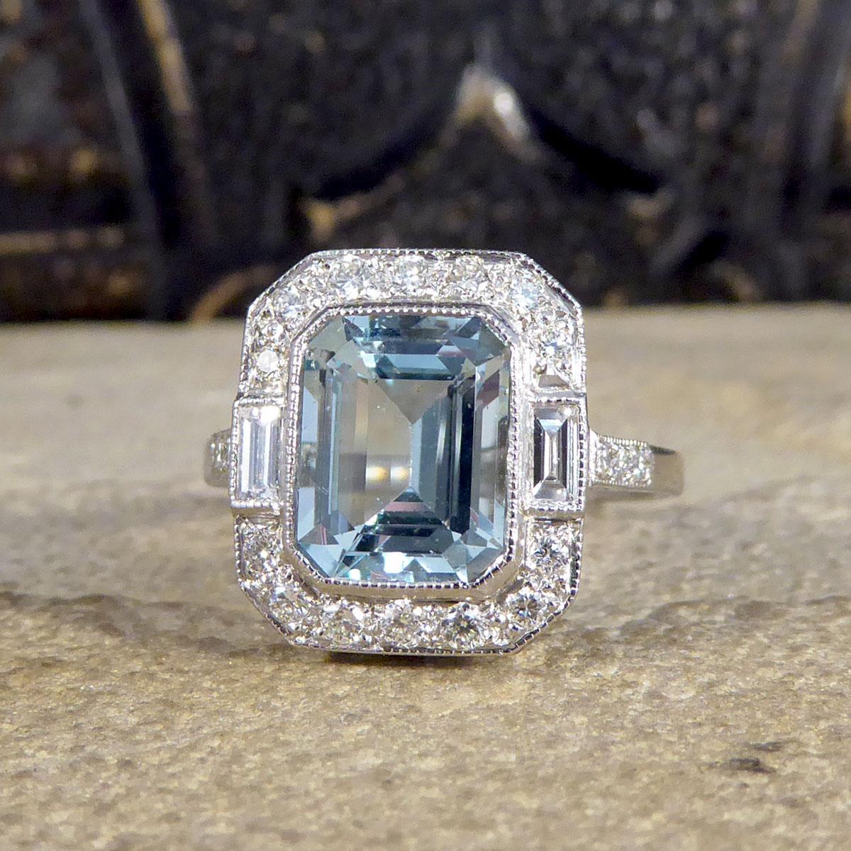 Women's or Men's Contemporary Art Deco Style 2.10ct Aquamarine and Diamond Cluster Ring in Plat
