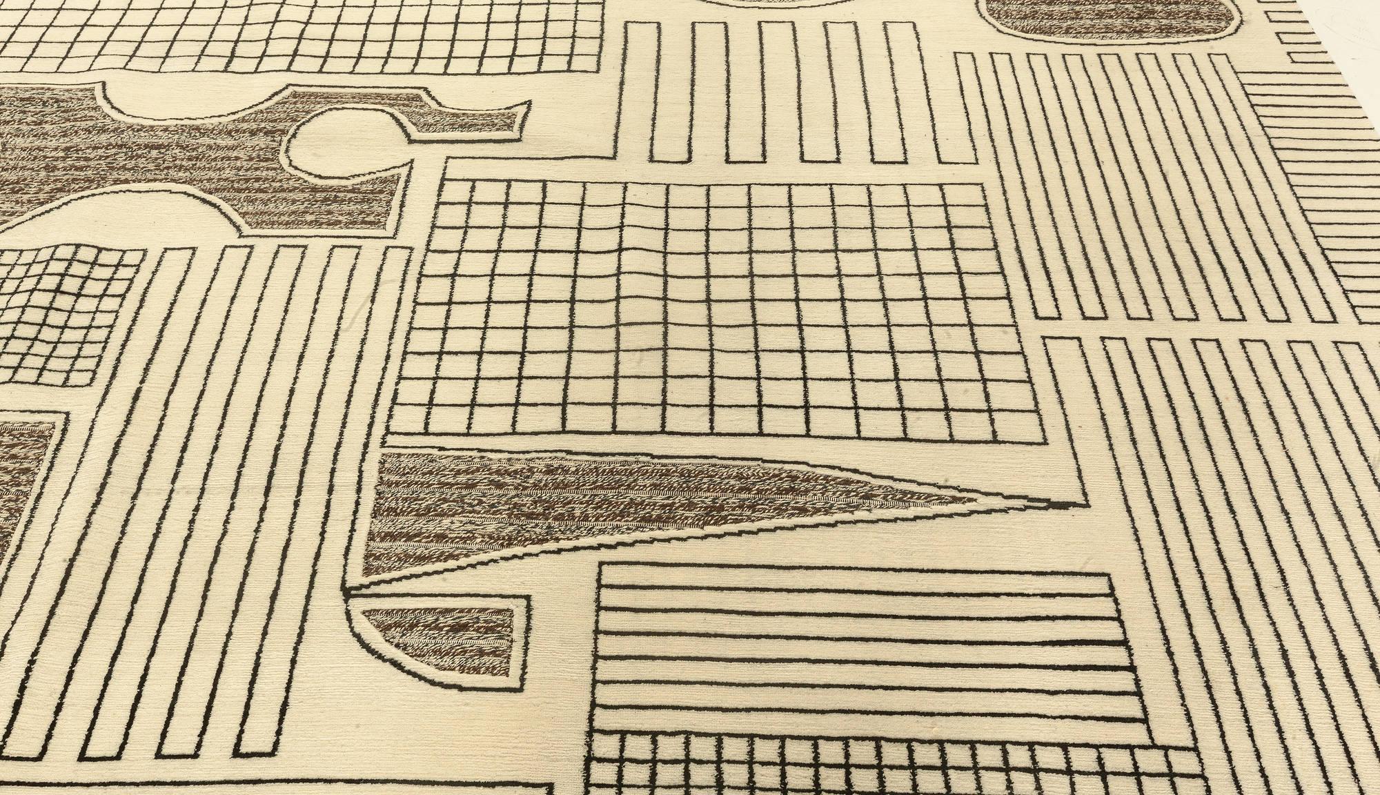 Zeitgenössischer Teppich im Art-Déco-Stil von Doris Leslie Blau in Beige, Schwarz und Grau im Zustand „Neu“ im Angebot in New York, NY