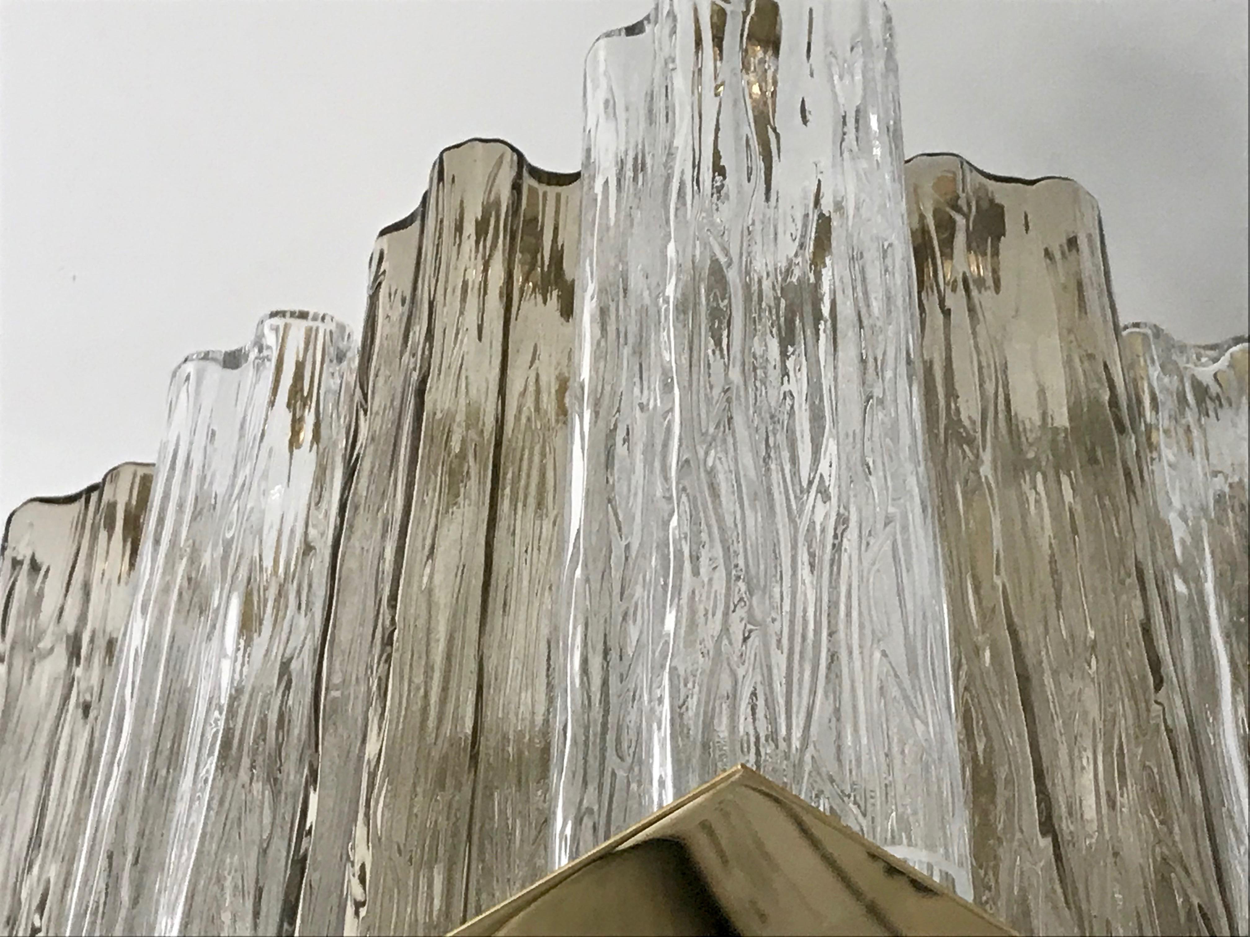 Zeitgenössischer Kronleuchter im Art-déco-Stil aus geräuchertem Muranoglas im Zustand „Neu“ im Angebot in New York, NY