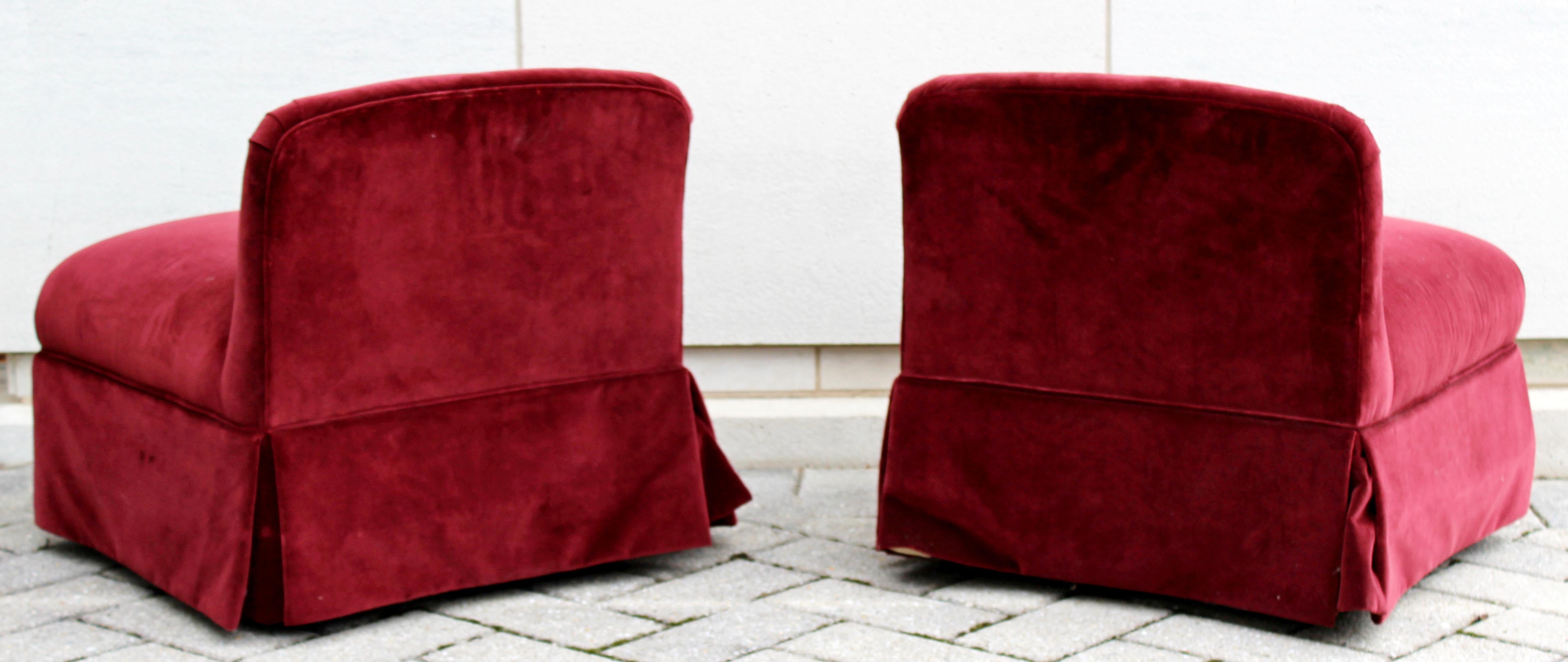 Contemporary Art Deco Style Pair Magenta Slipper Side Accent Chairs by Pearson In Good Condition In Keego Harbor, MI