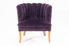 Chaise longue contemporaine de style art déco à dossier en velours violet