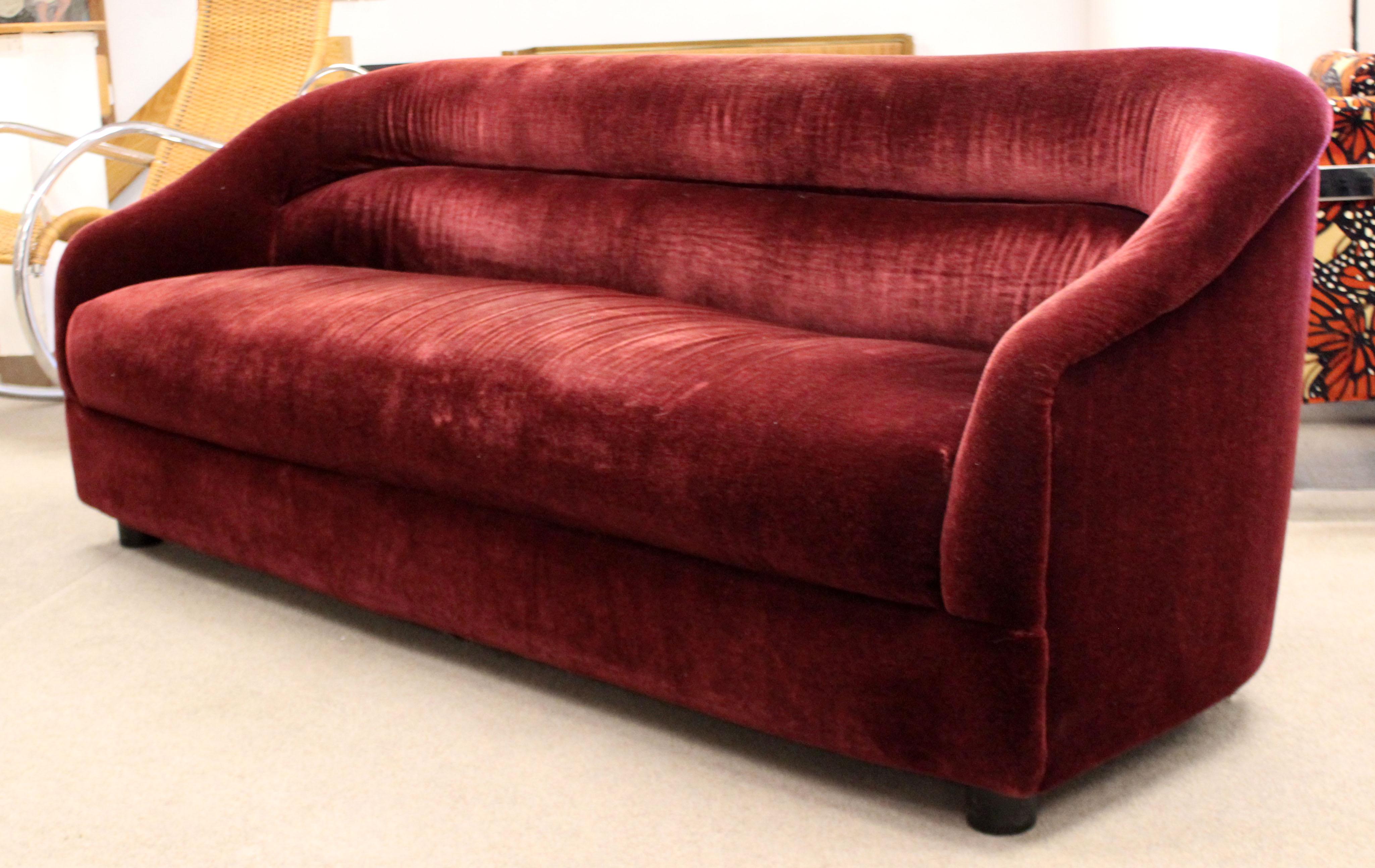 American Contemporary Art Deco Style Red Mohair Curved Sofa Loveseat Settee David Edward