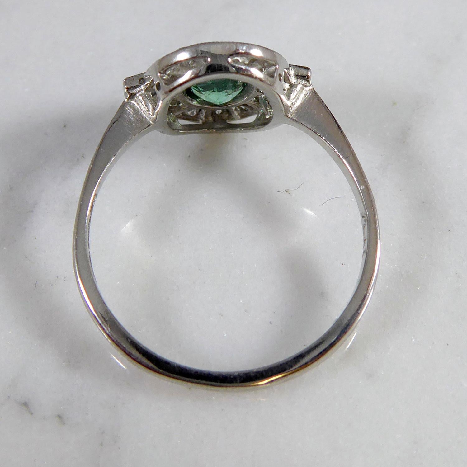 Contemporary Art Deco Style Ring, Emerald and Diamond Cluster, Platinum Band In Good Condition In Yorkshire, West Yorkshire