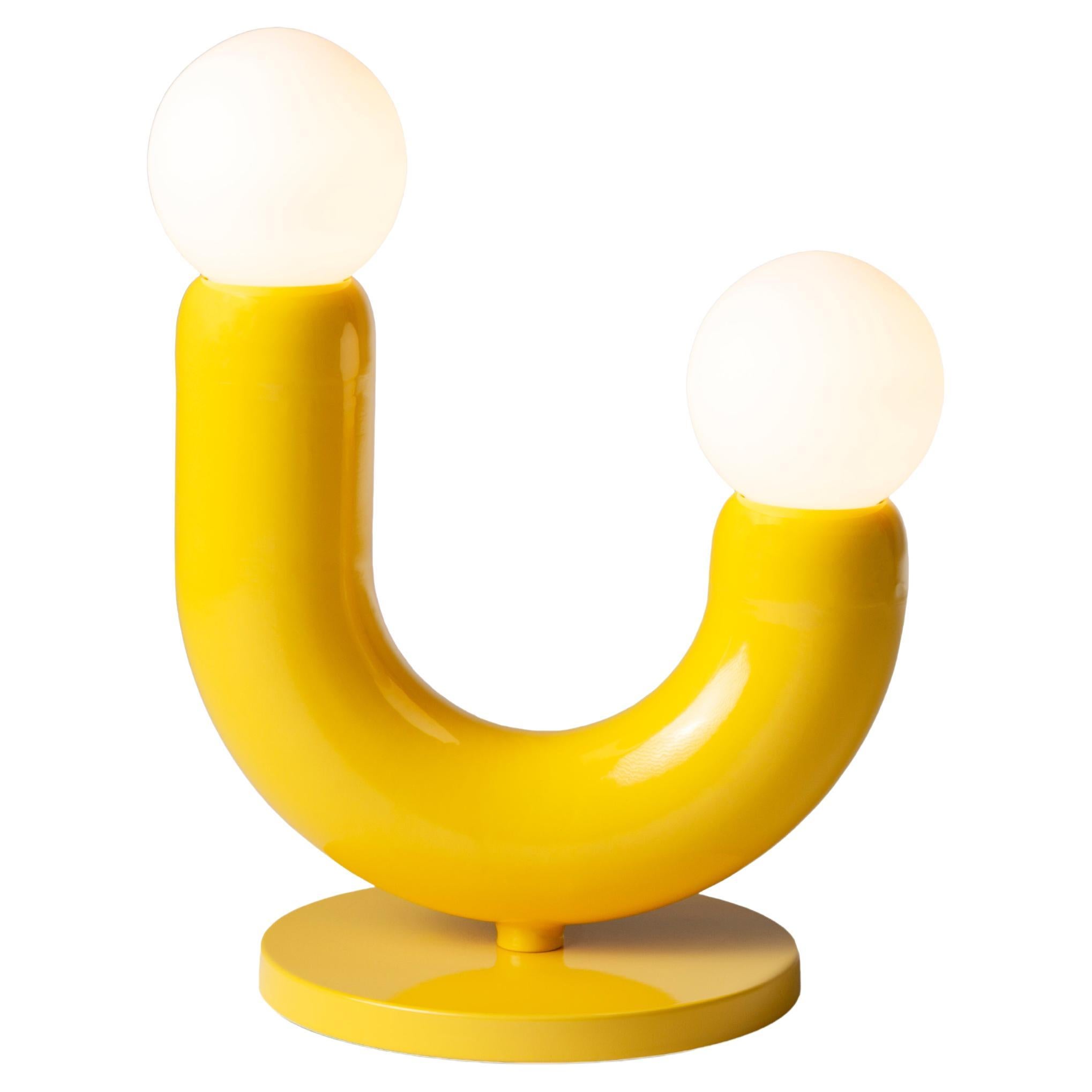 Zeitgenössische Art-Déco-Tischlampe Play II in gelber Sonne von UTU im Angebot