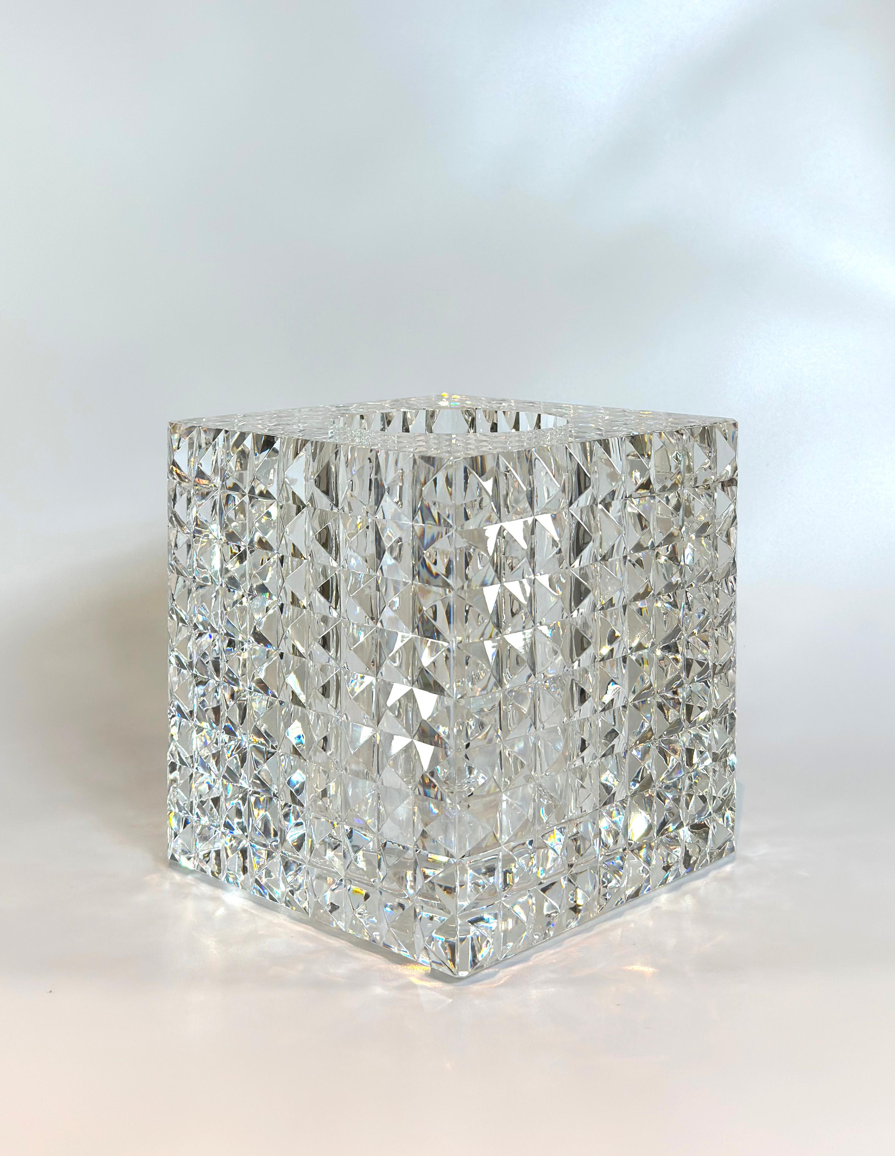 American Large Contemporary Clear Optical Glass Pyramid Cube Vase by Veritas Home 