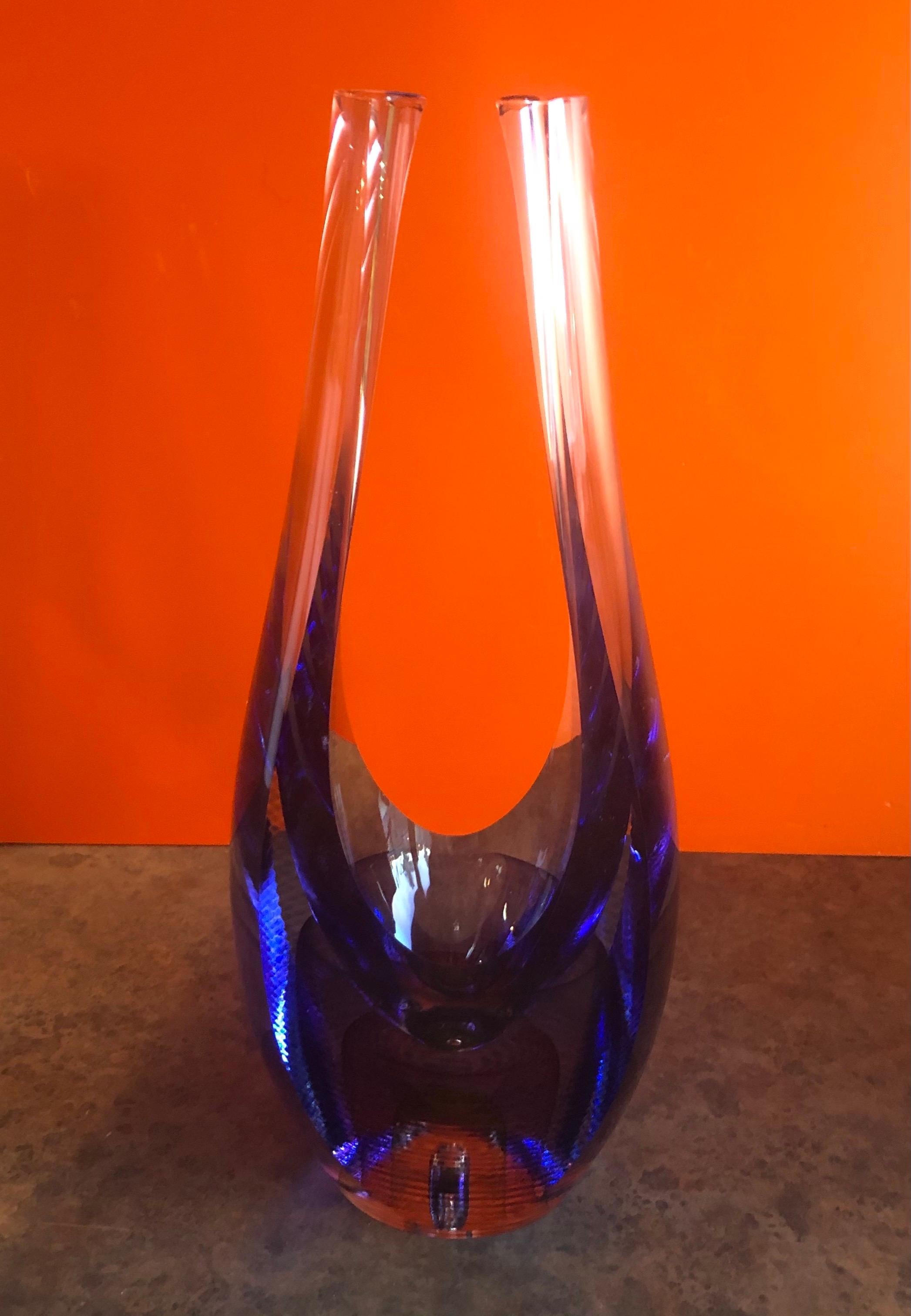 Moderne Vase/sculpture en verre d'art contemporain de Kit Karbler & Michael David en vente