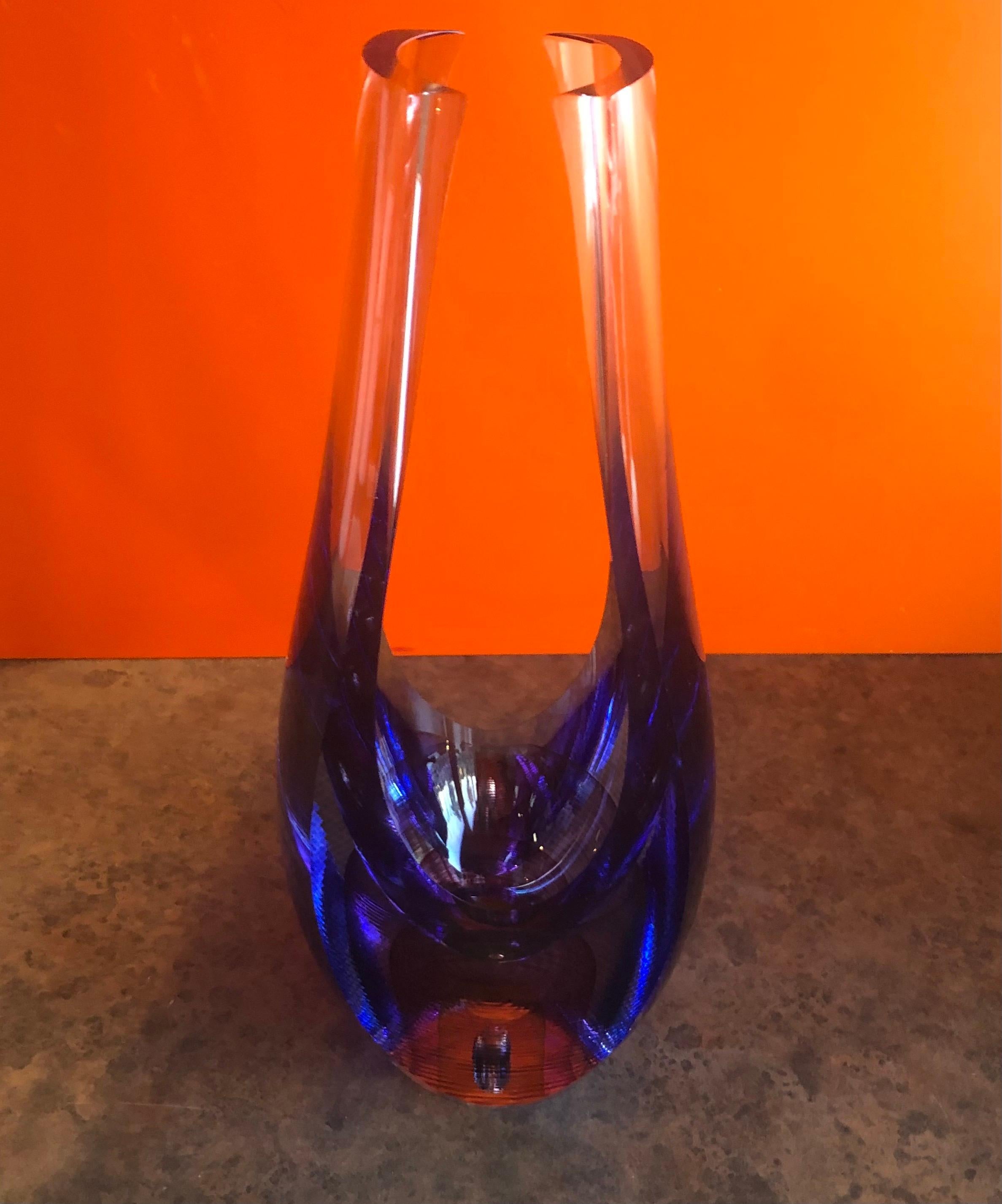 Américain Vase/sculpture en verre d'art contemporain de Kit Karbler & Michael David en vente