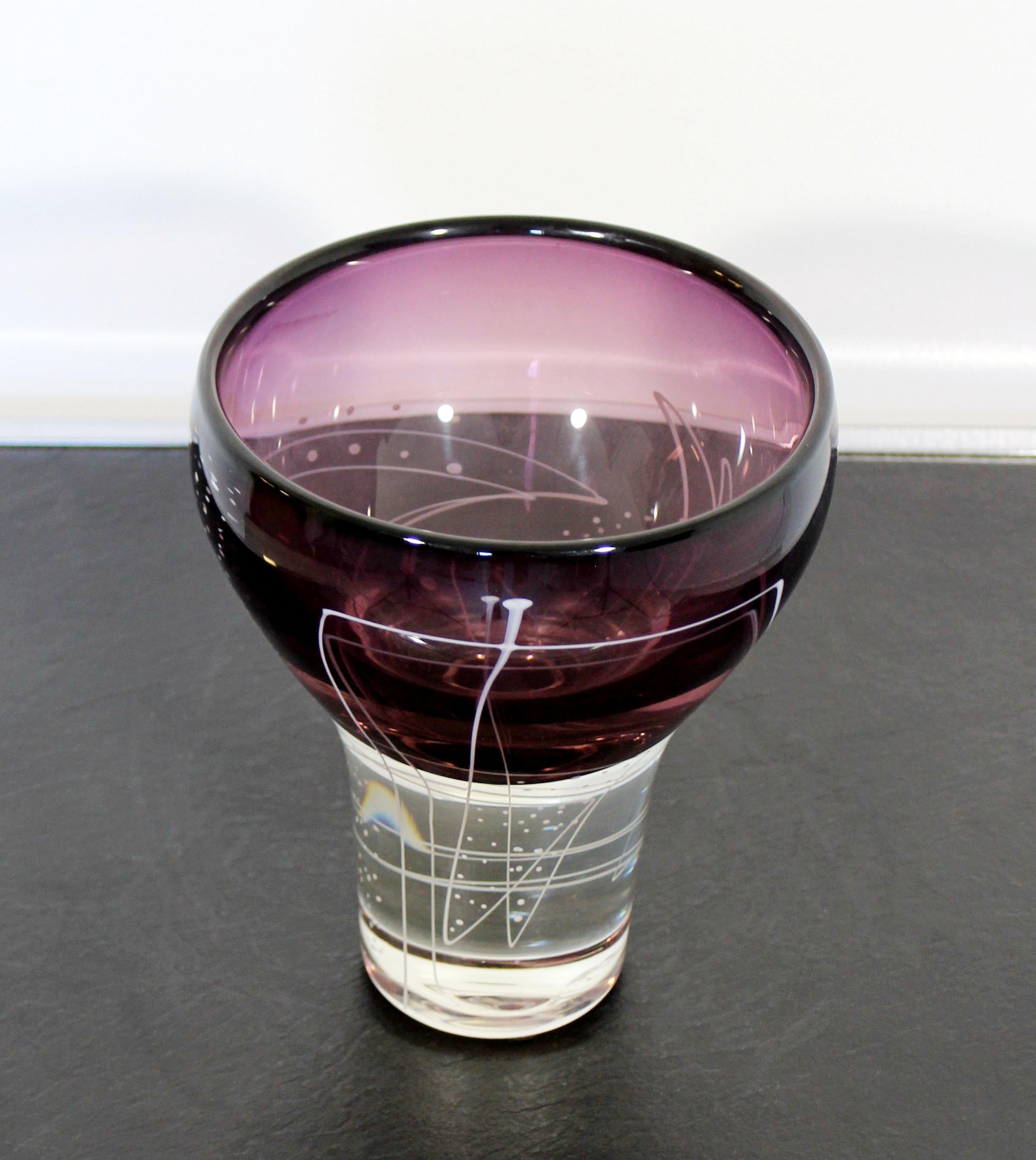 For your consideration is a lovely glass art vase, signed by Mark J. Sudduth, from the Amethyst Line Series. In excellent condition. The dimensions are 7