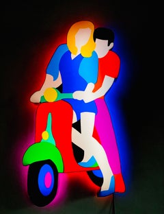 Escultura luminosa de arte contemporáneo - Vesparomantica de Marco Lodola