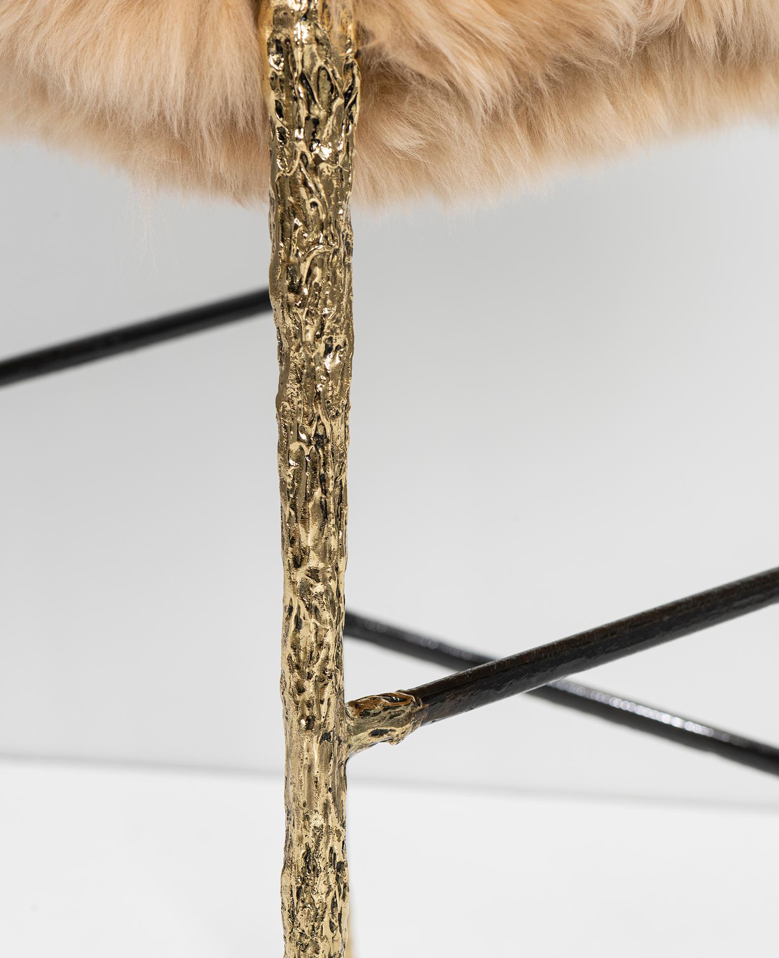 Contemporary Art Viking Counter Stool in Textured Solid Brass and Camel Lamb Fur In New Condition For Sale In Oporto, PT