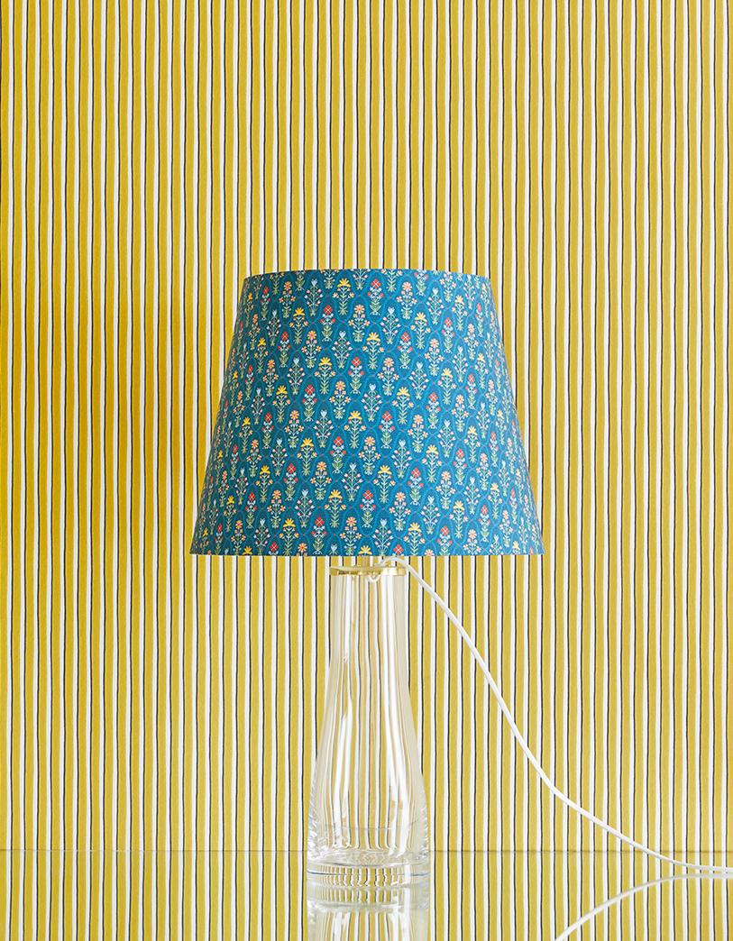 Artek
Finland, contemporary

‘M510’ table lamp in glass with customized lamp shade by the Apartment.

The glass base was designed in 1950s by Maire Gullichsen.

Measures: H 62 x Ø 36 cm.