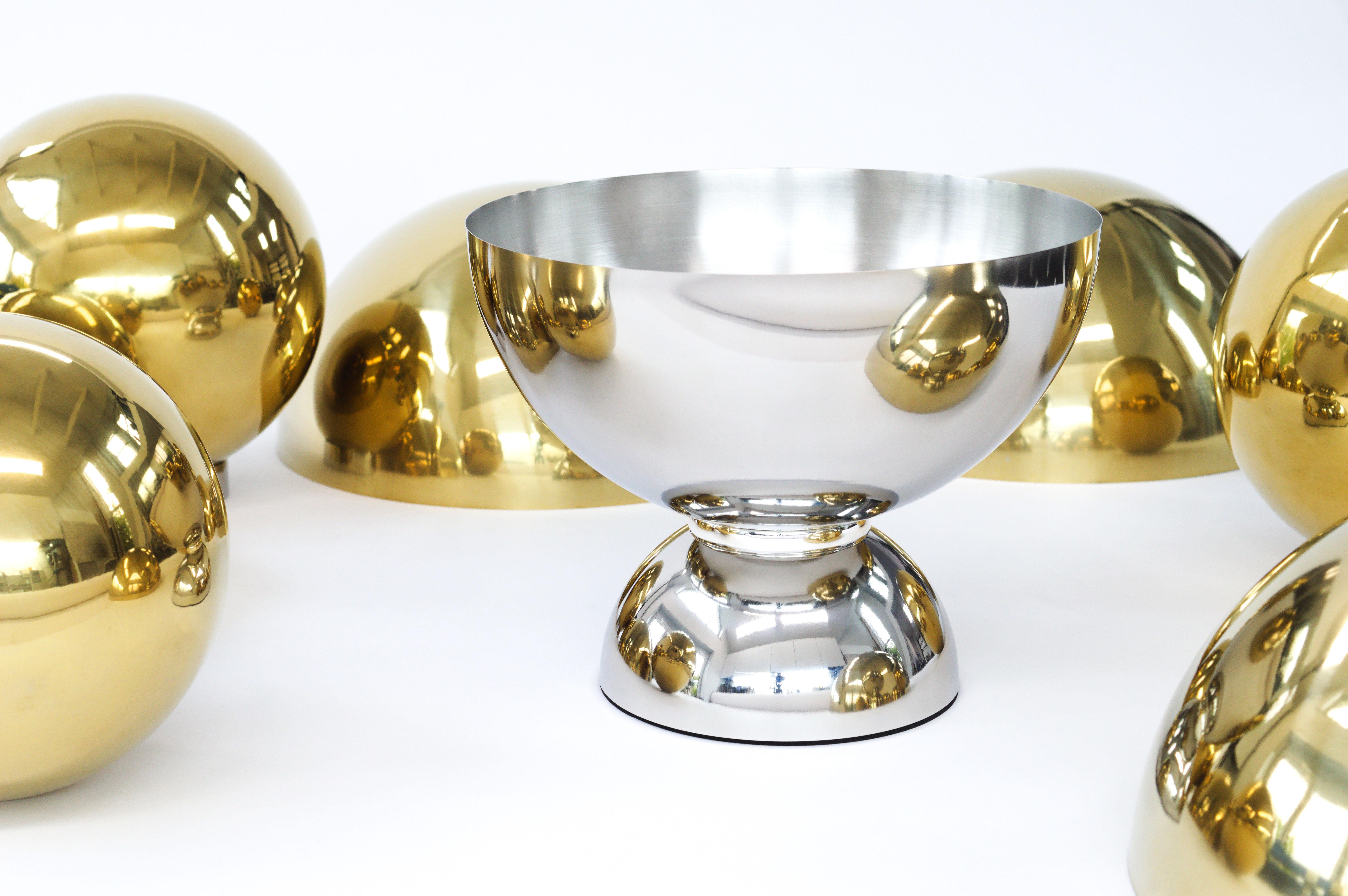 Contemporary Artemis Bowl in Polished Stainless Steel For Sale 1
