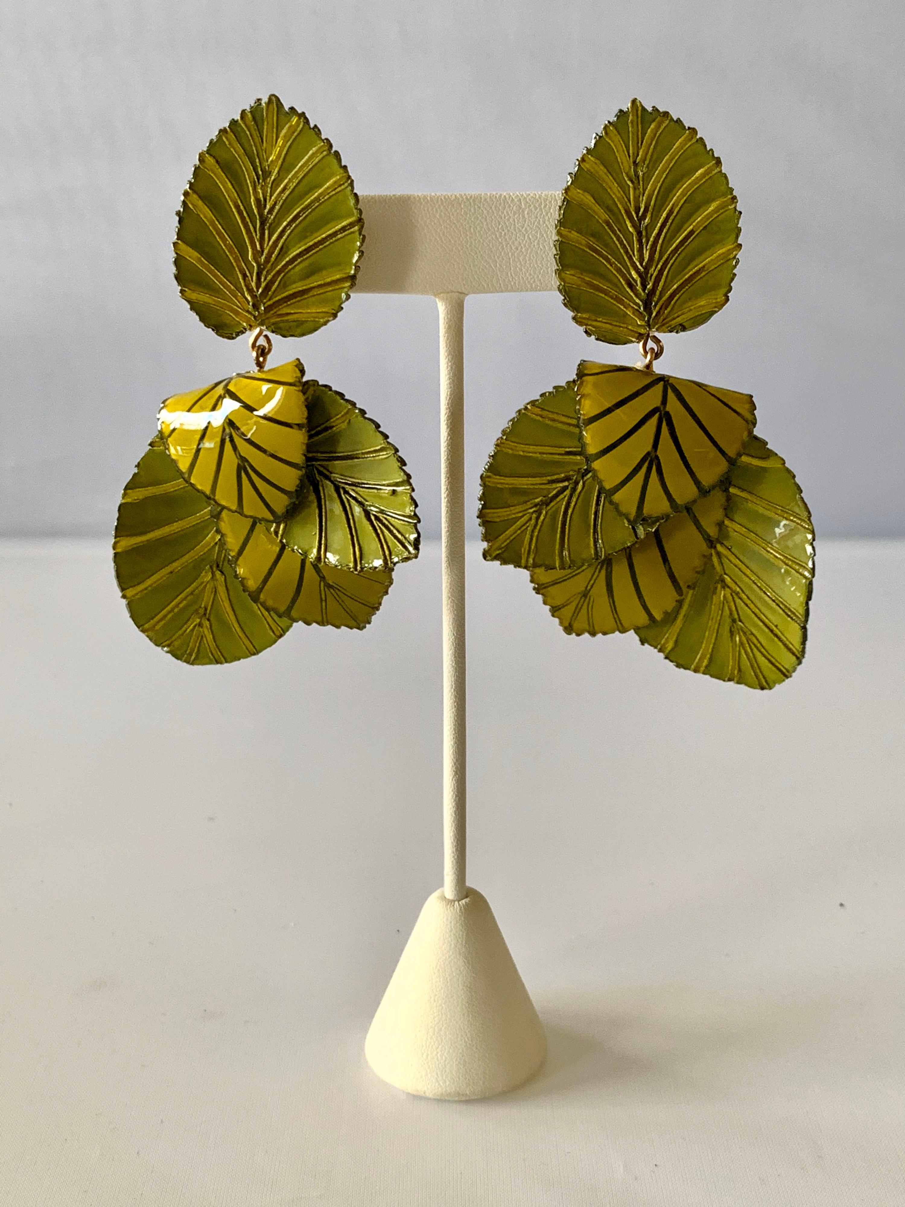 Contemporary Artisan Leaf Statement Earrings In New Condition In Palm Springs, CA