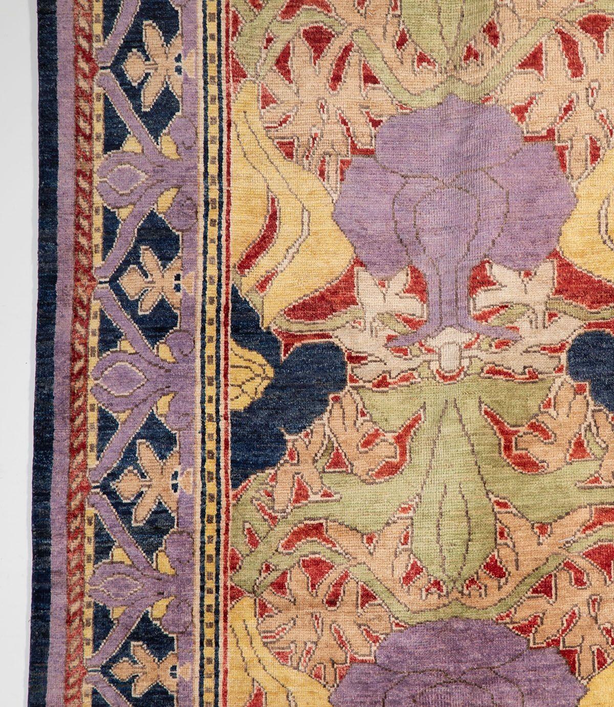 Tappeto di design contemporaneo Arts and Crafts in vendita 1